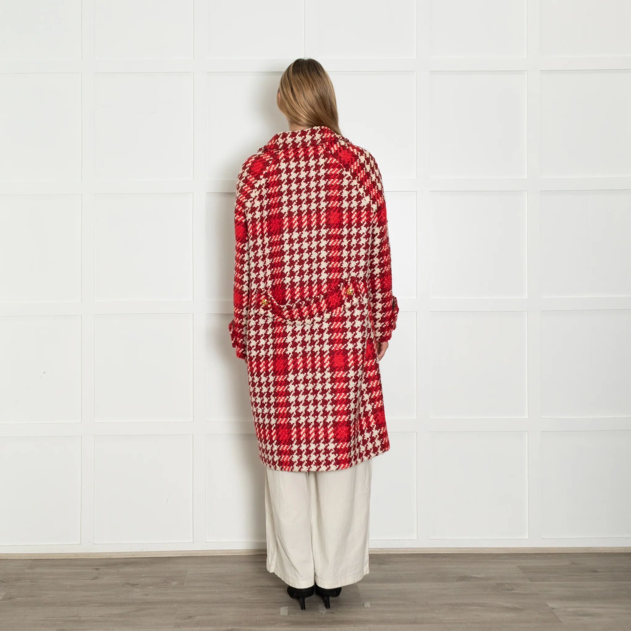 Escada Cream Burgundy Large Hound Tooth Weave Wool Blend Coat - Image 5