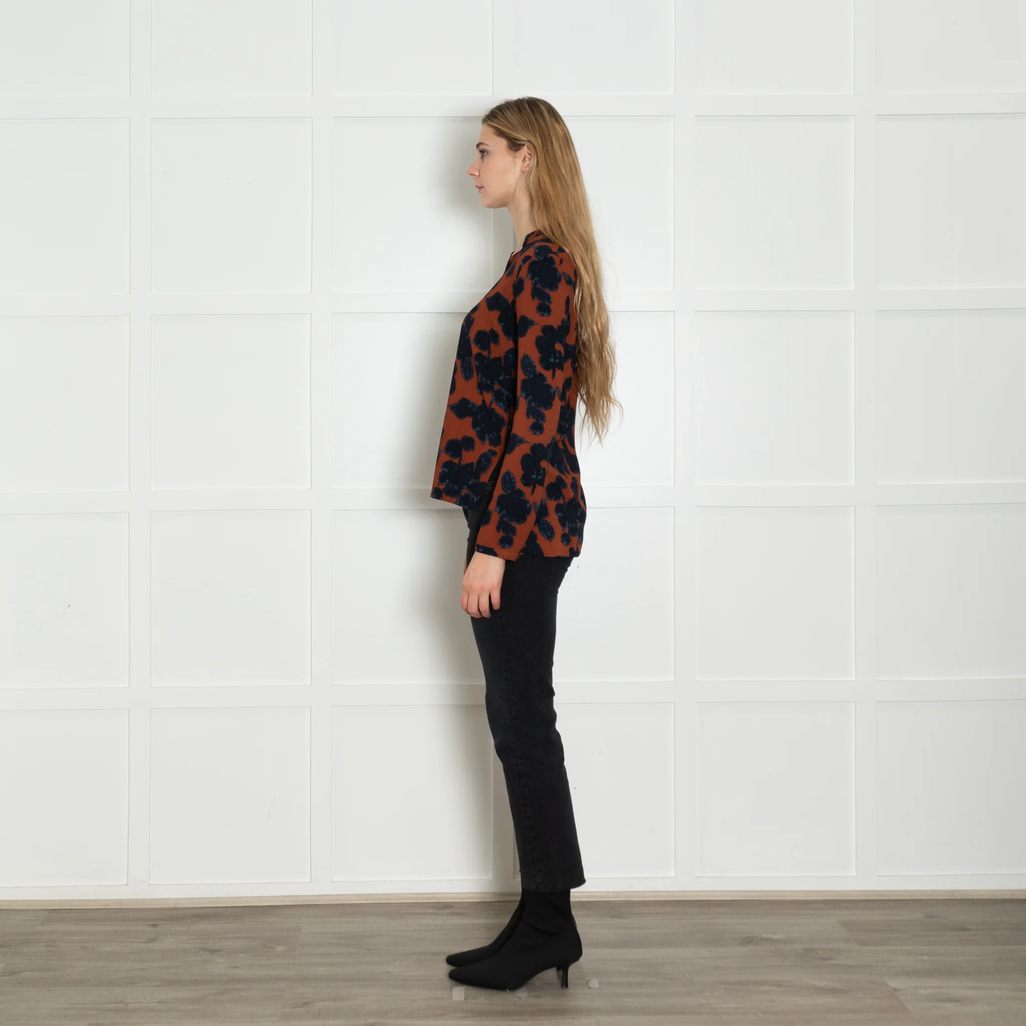 Essentiel Antwerp Burnt Orange Navy Flower Print Blouse - Image 4