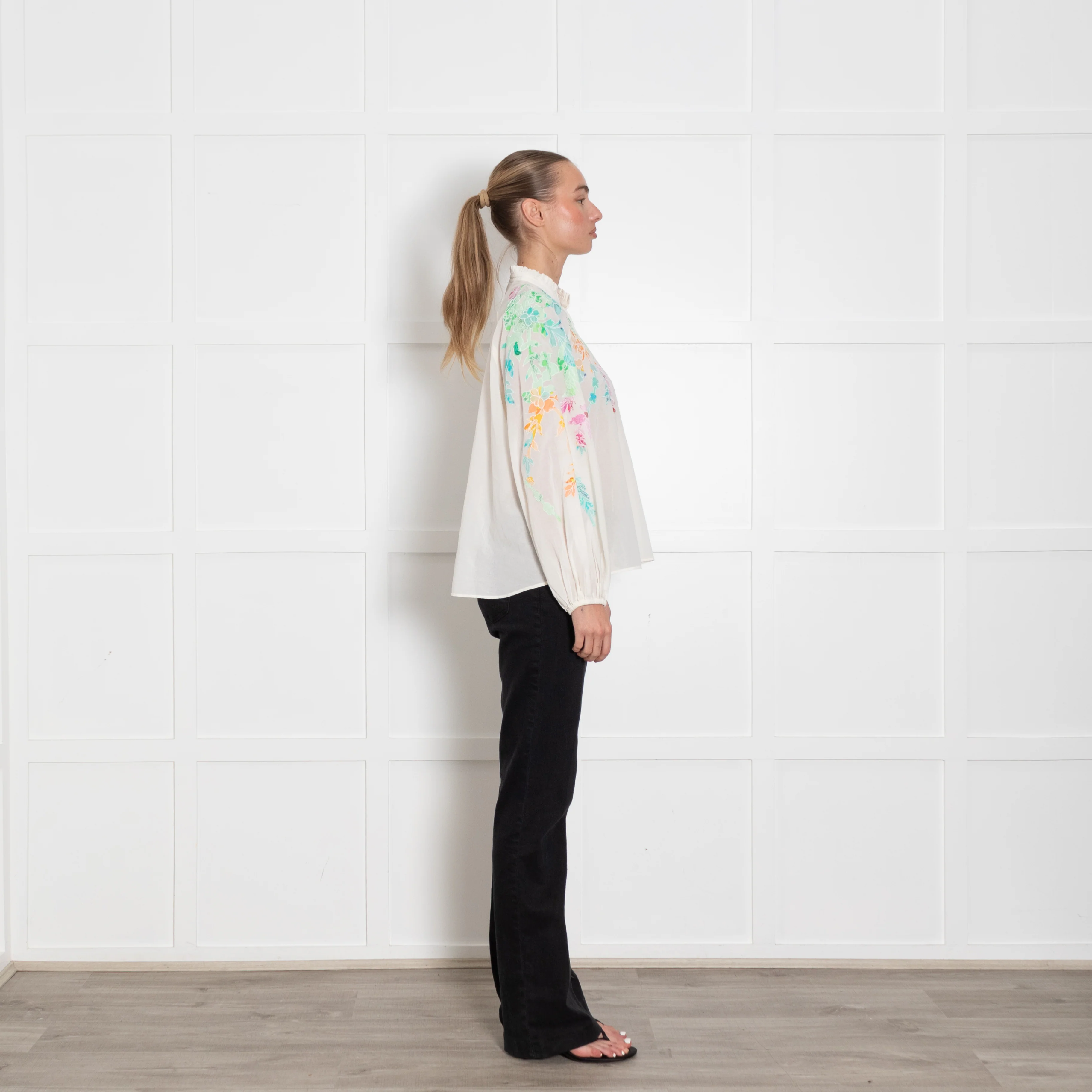 Essentiel Antwerp CreamCotton Blouse With Floral Embroidery - Image 6