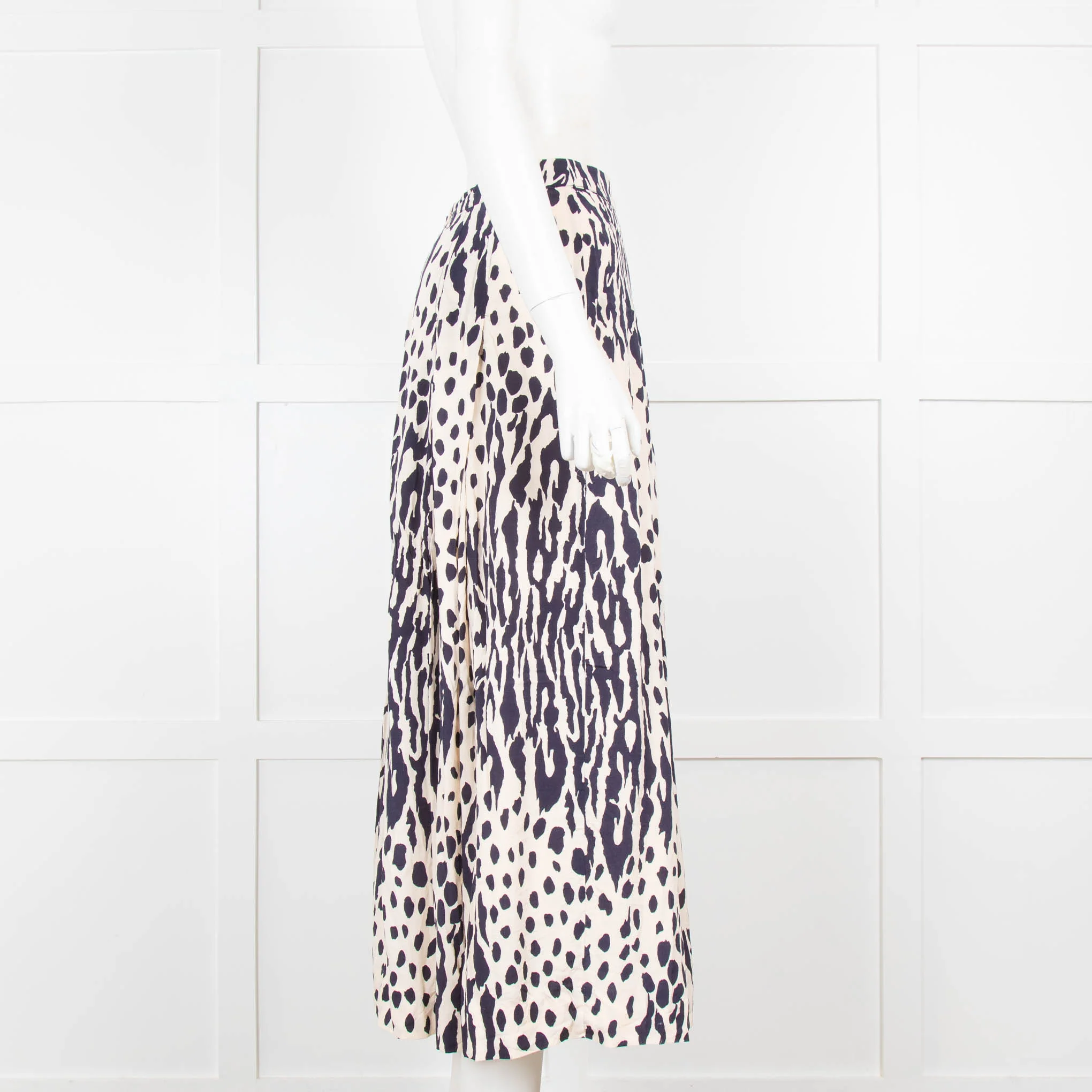 Essentiel Antwerp Navy and Cream Pattern Skirt - Image 2