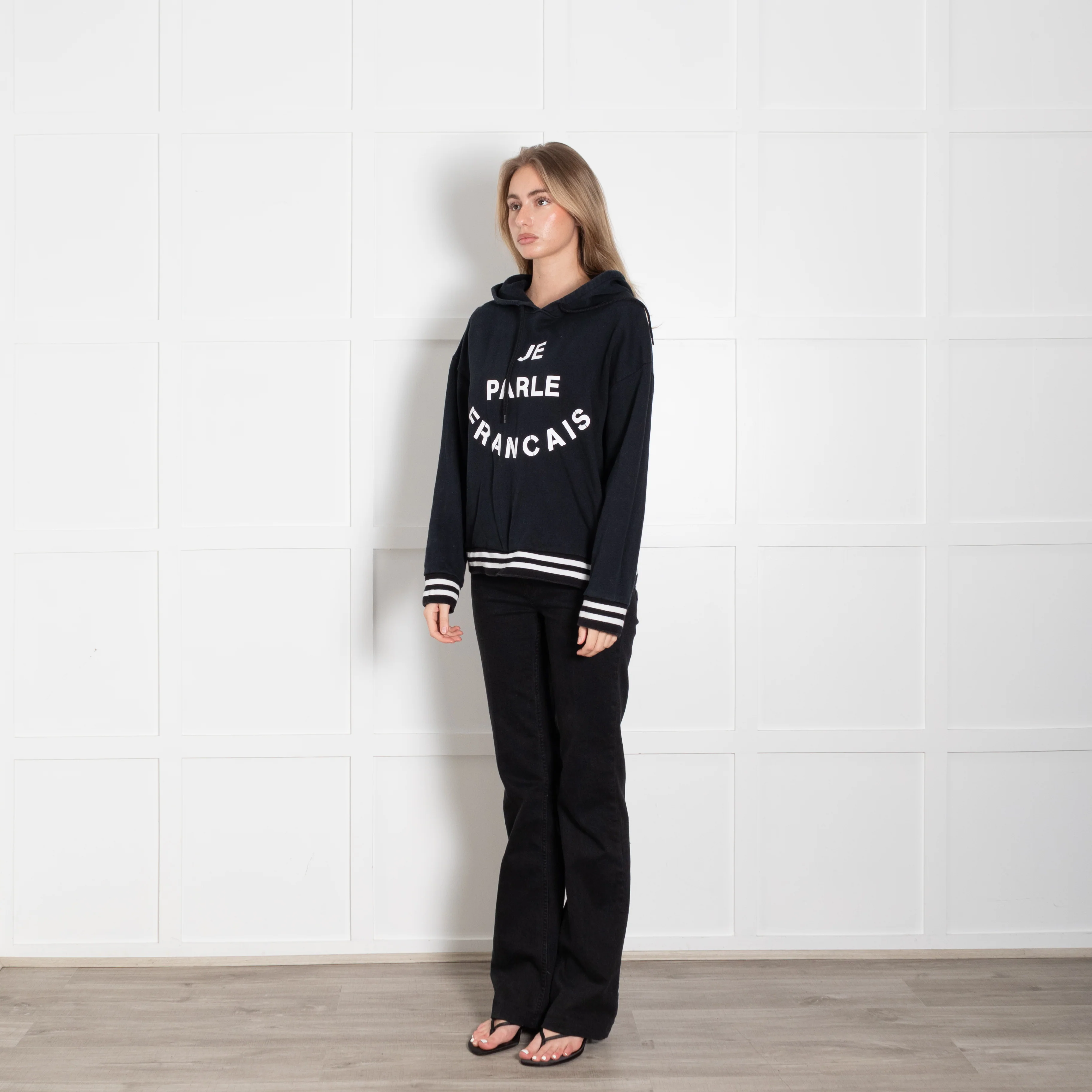 Etre Cecile Je Parle Francais Navy Hoodie - Image 3