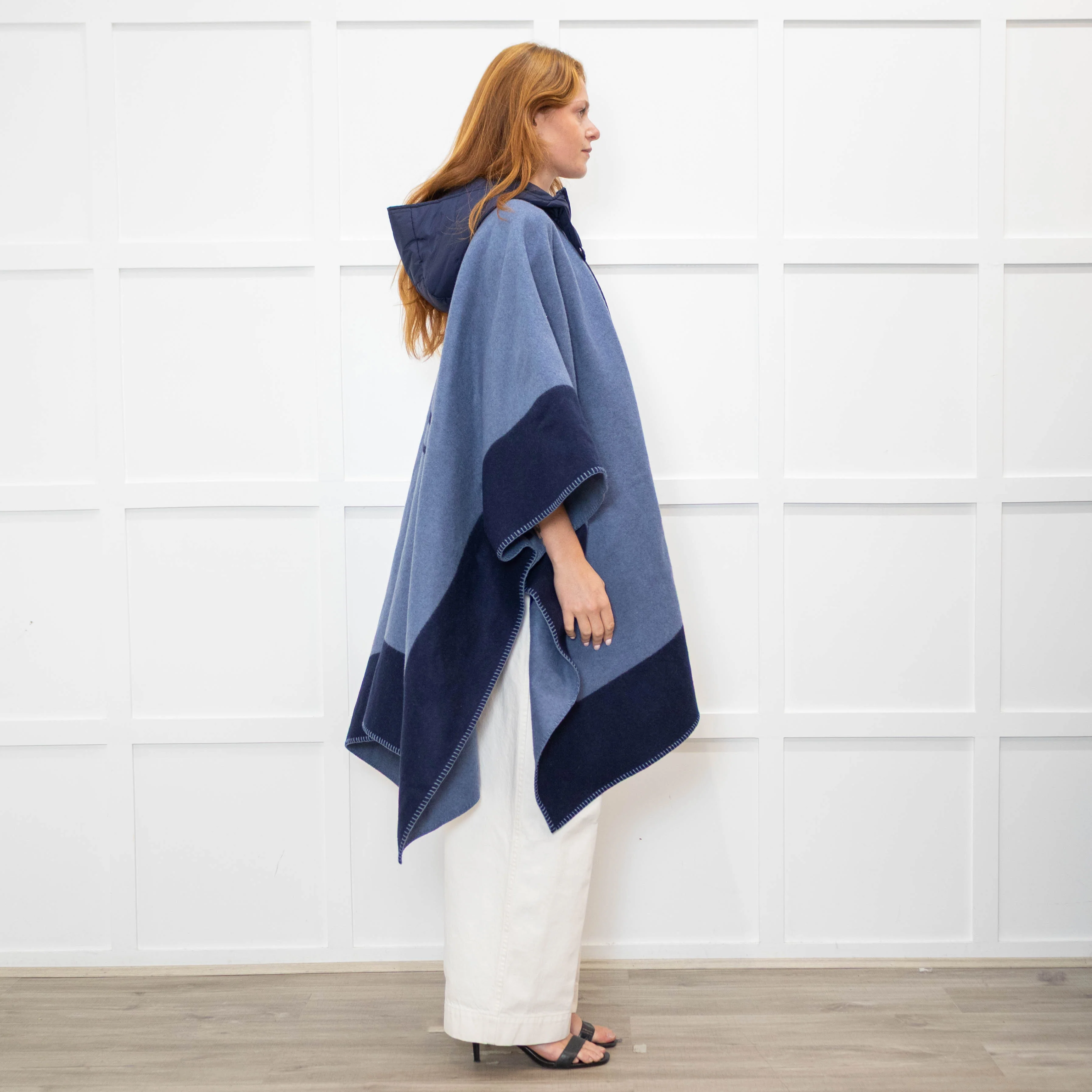 Etro Blue Navy Blue Horse Detail Wool Hooded Zip Front Cape - Image 5