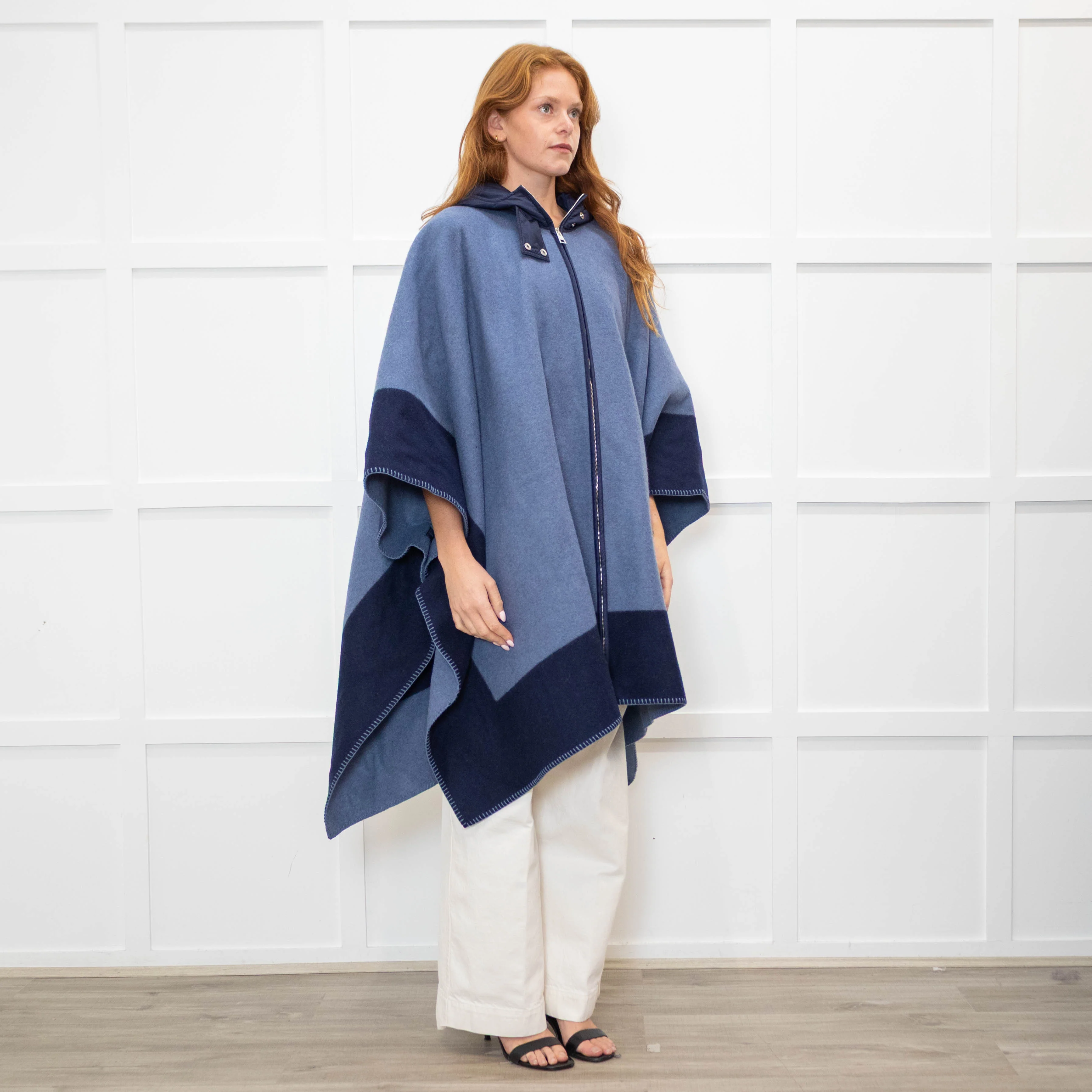 Etro Blue Navy Blue Horse Detail Wool Hooded Zip Front Cape - Image 6