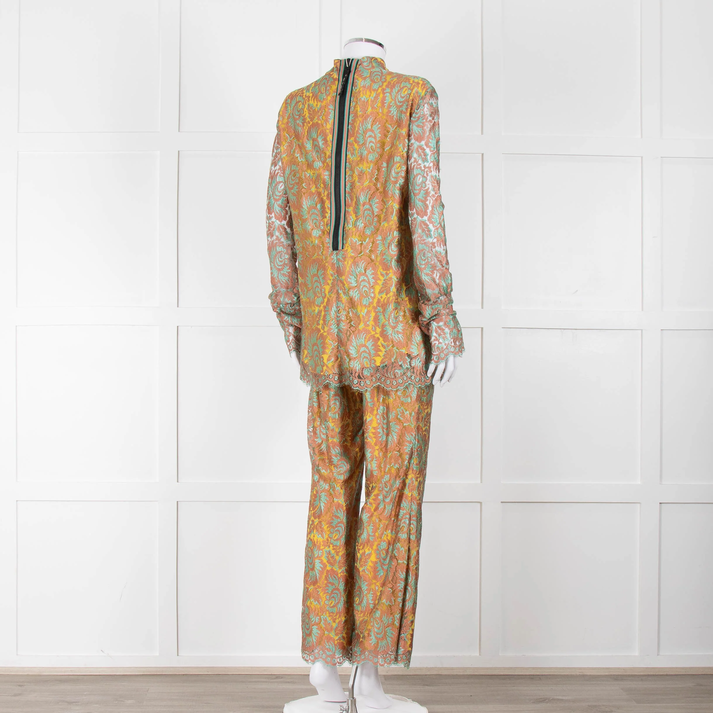 Etro Bronze and Turquoise Lace High Neck Blouse with Yellow Lining - Image 5