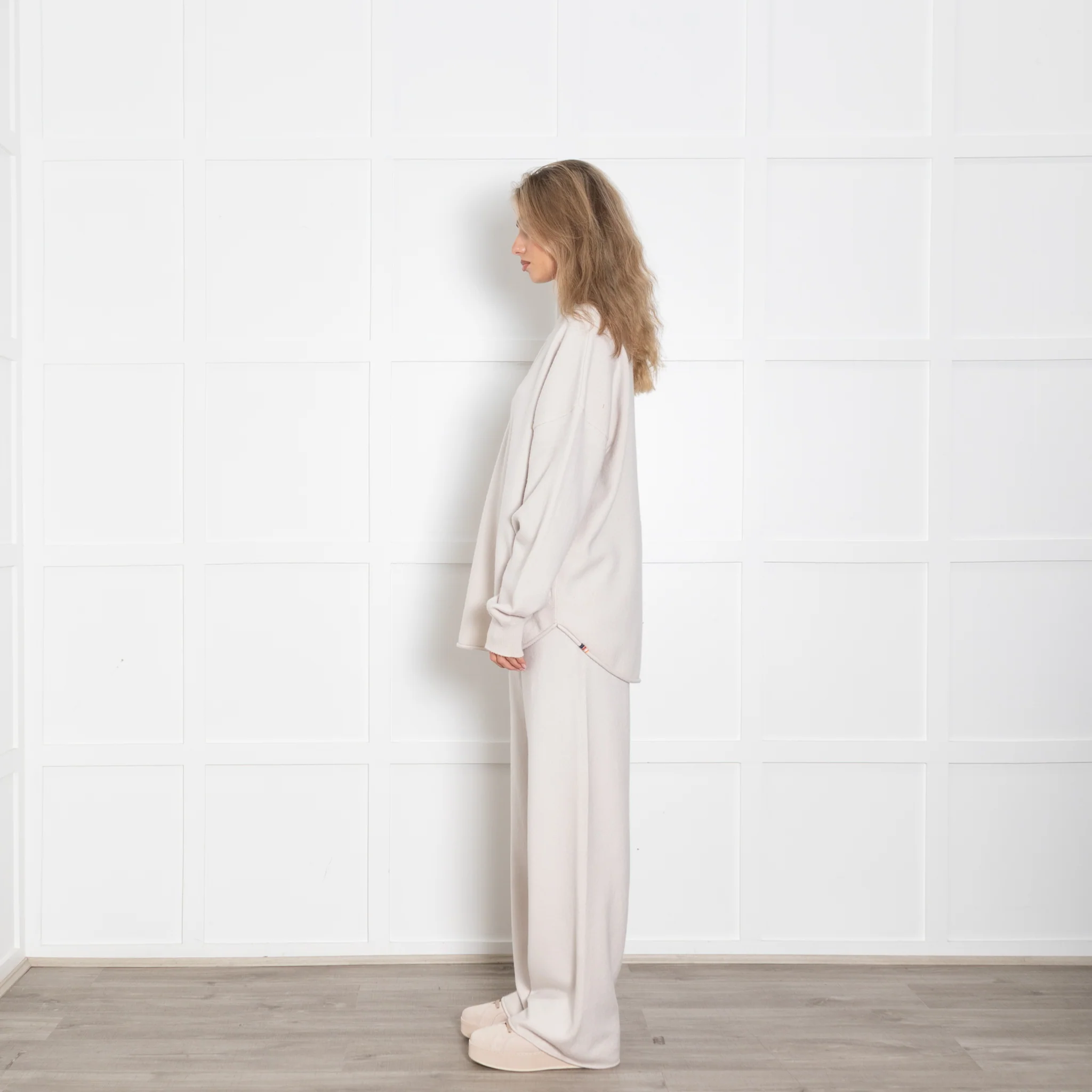 Extreme Cashmere Cream Oversized Jumper - Image 5