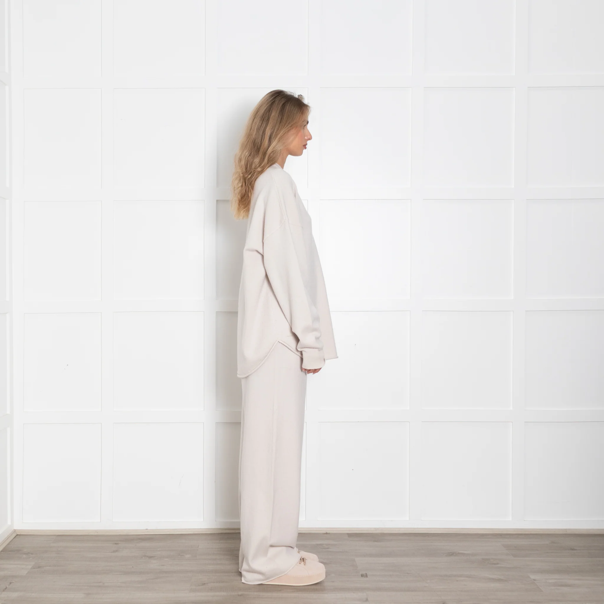 Extreme Cashmere Cream Oversized Jumper - Image 7