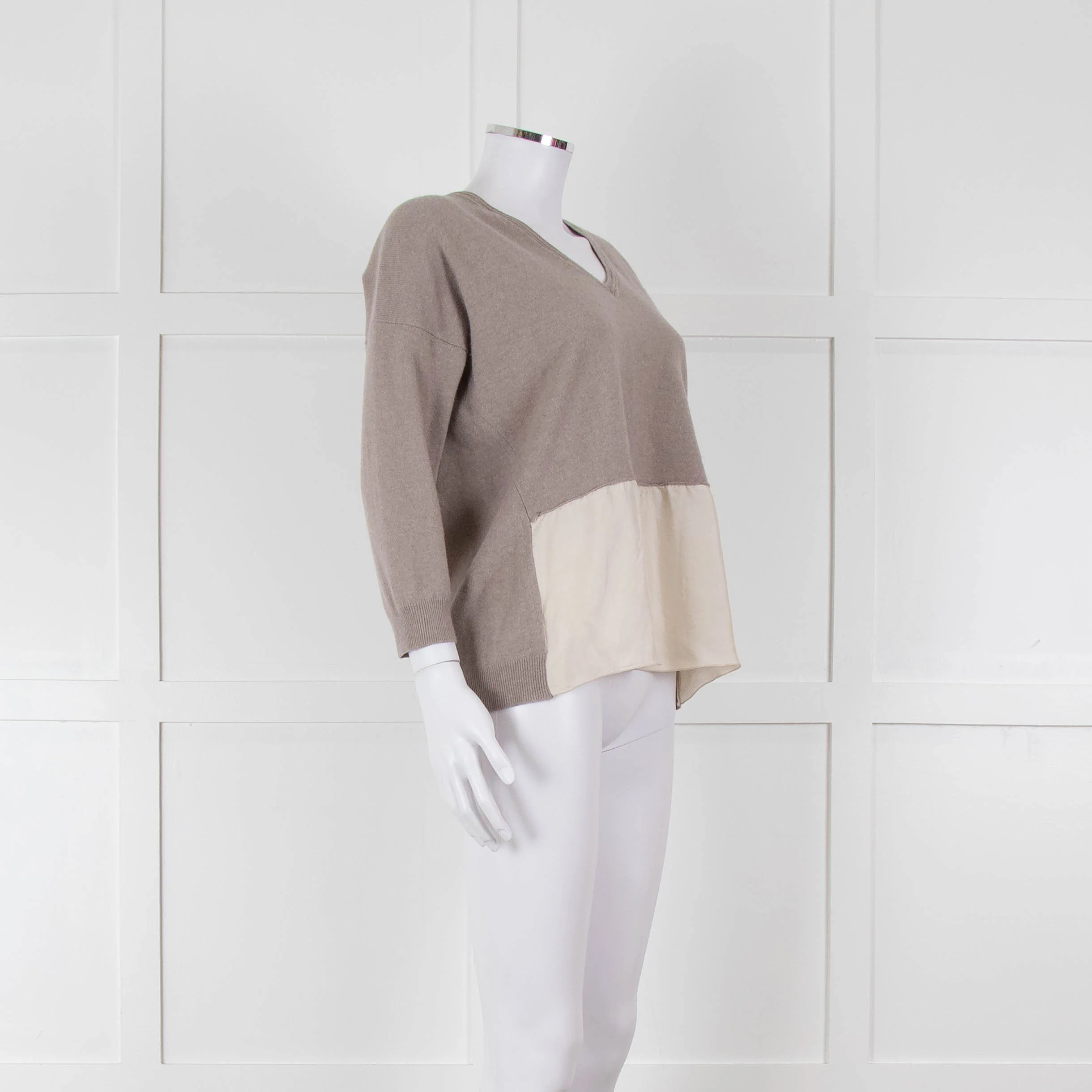 Fabiana Filippi Beige V-Neck Cashmere Blend Sweater - Image 2