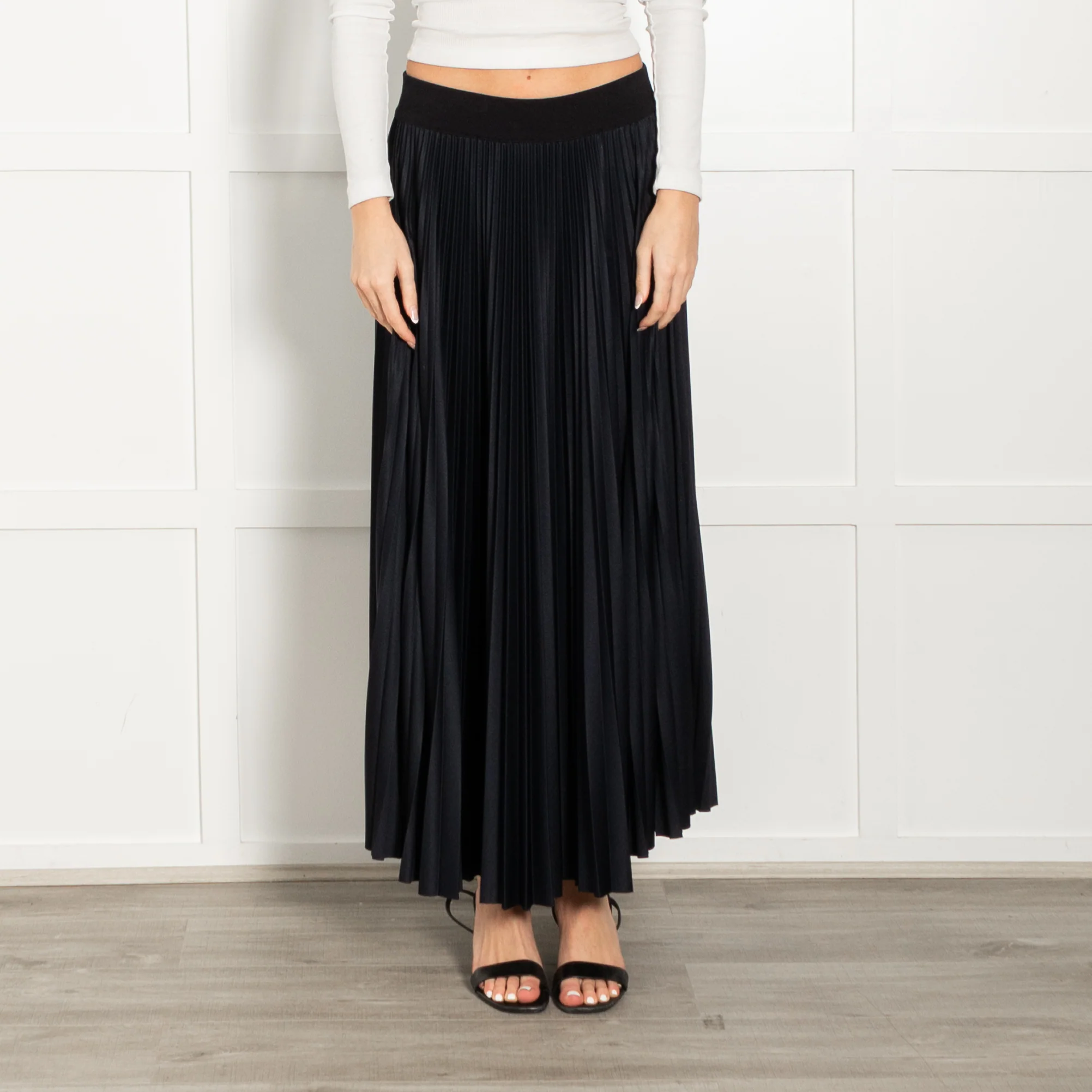 Fabiana Filippi Navy Blue Micro Pleat Maxi Skirt - Image 2