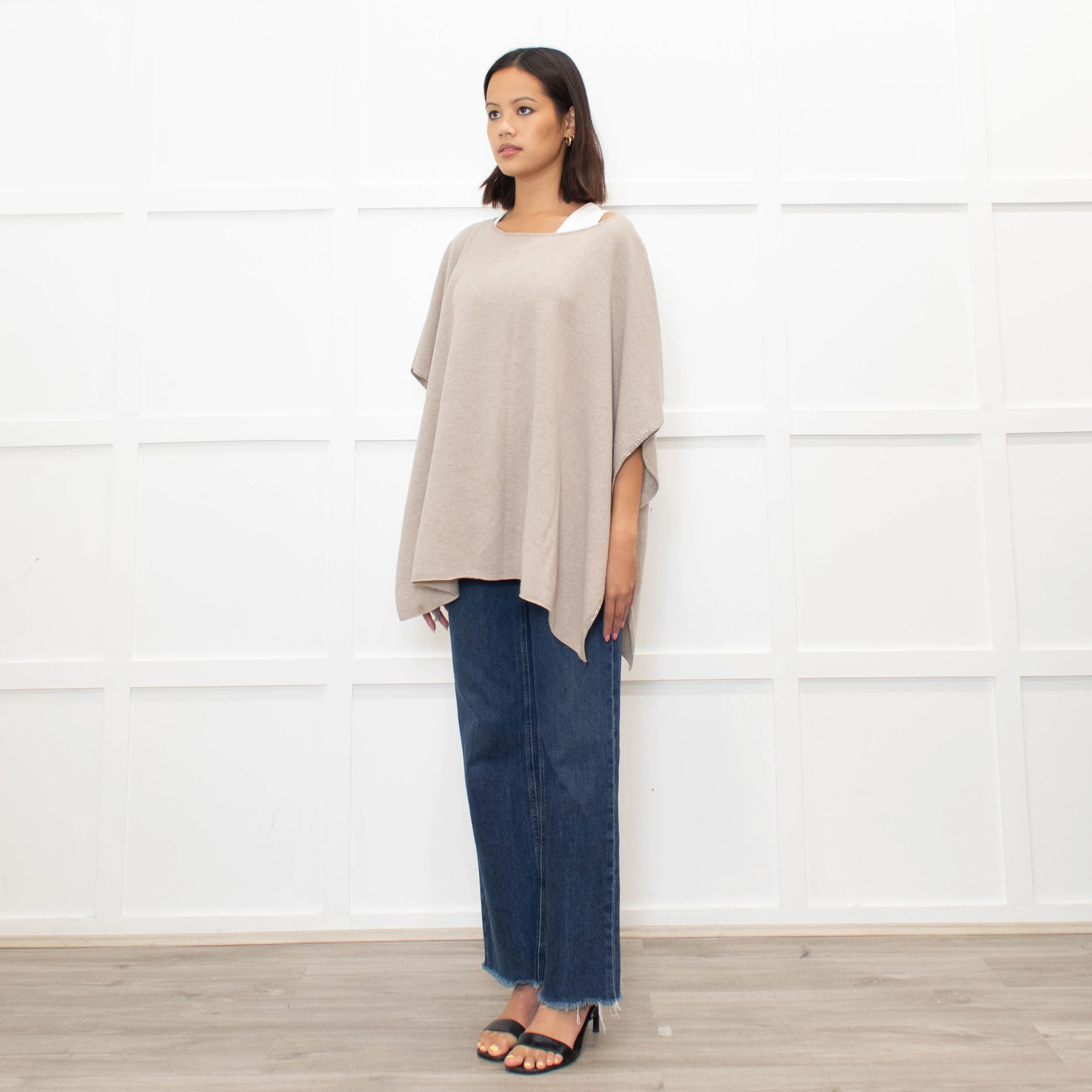 Fabiana Filippi Neutral Beige Silver Bead Trim Knitted Poncho - Image 7