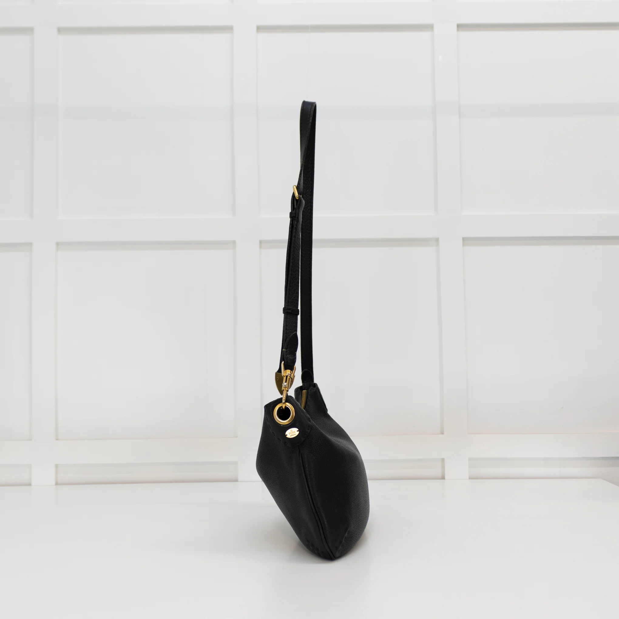 Fendi Black Grain Leather Vintage Cross Body bag - Image 3