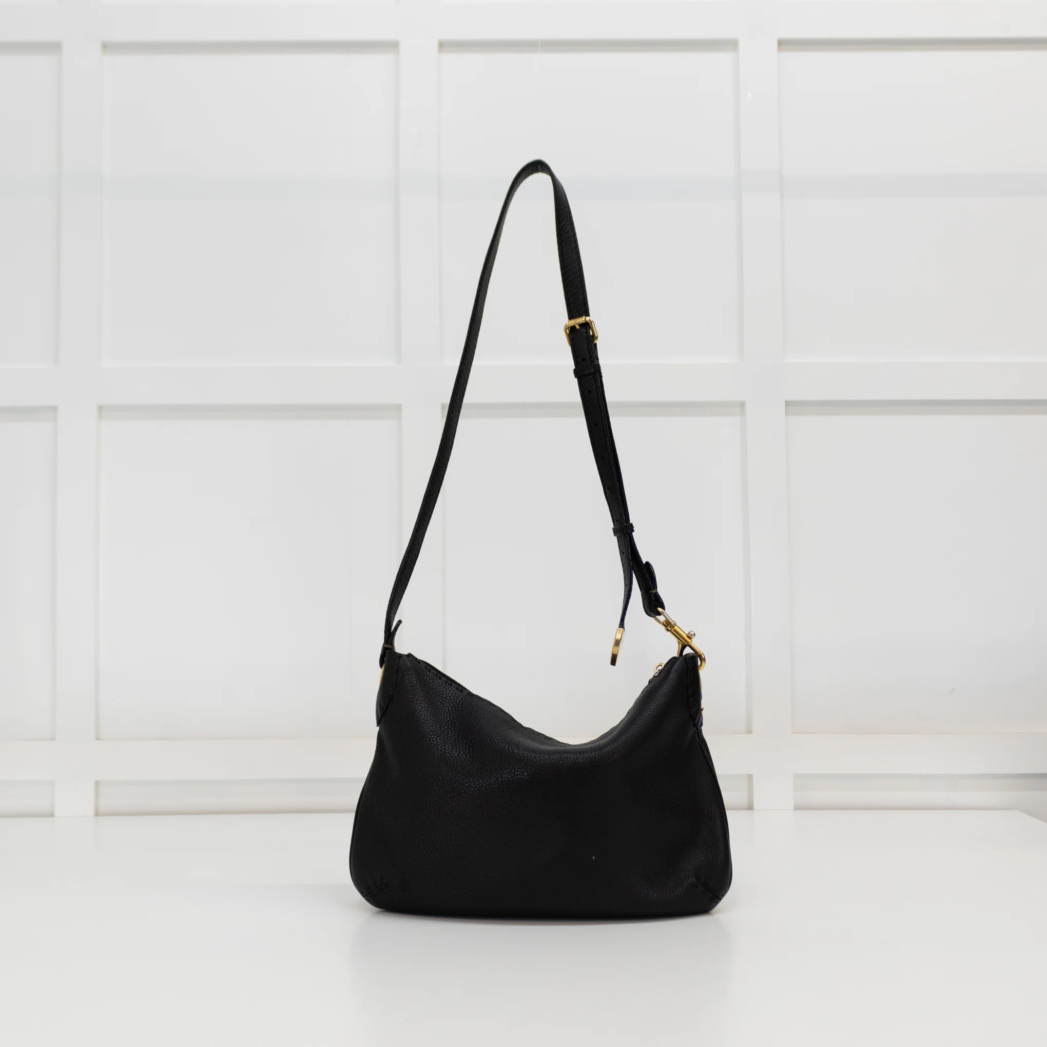Fendi Black Grain Leather Vintage Cross Body bag - Image 4