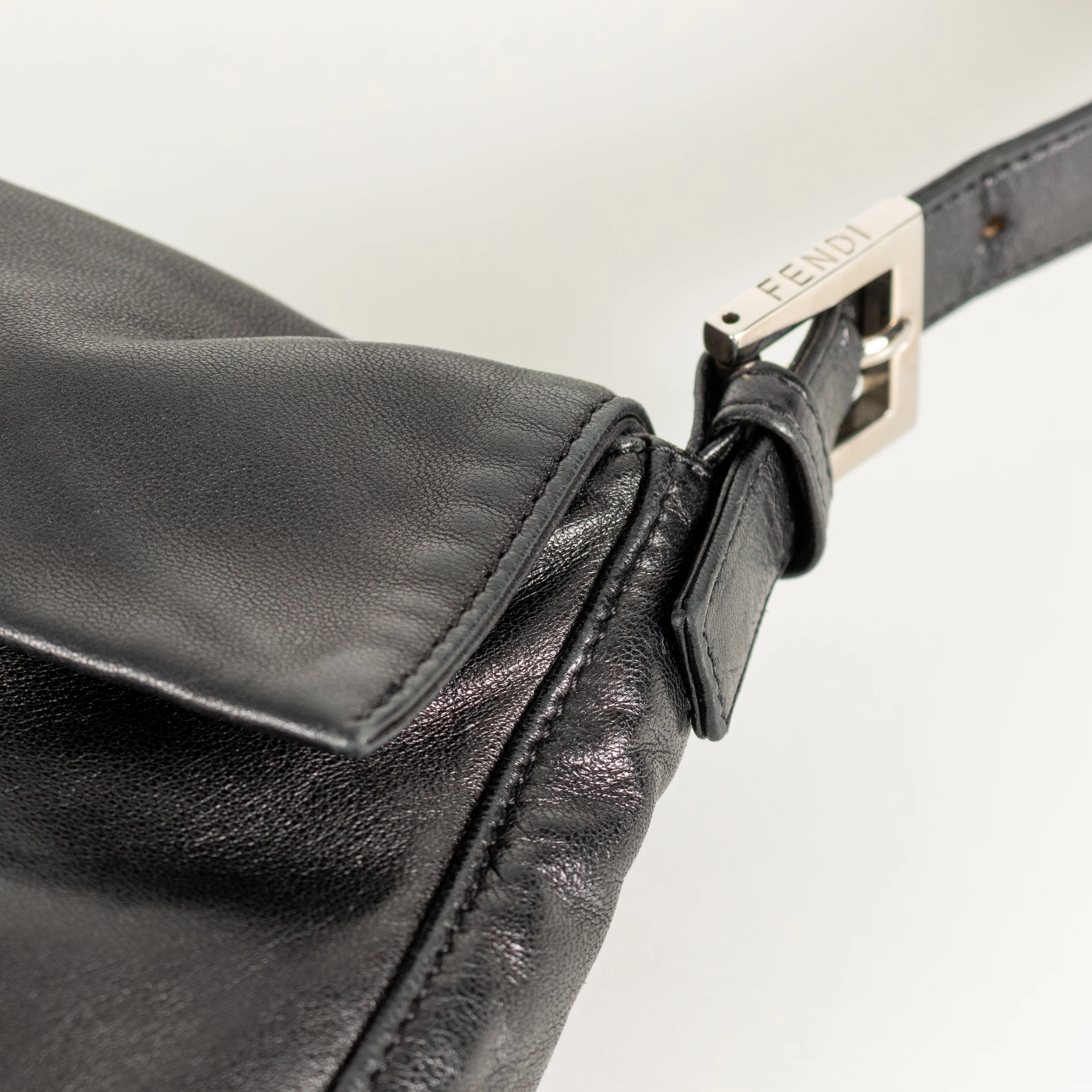 Fendi Black Silver Hardware Baguette Bag - Image 13