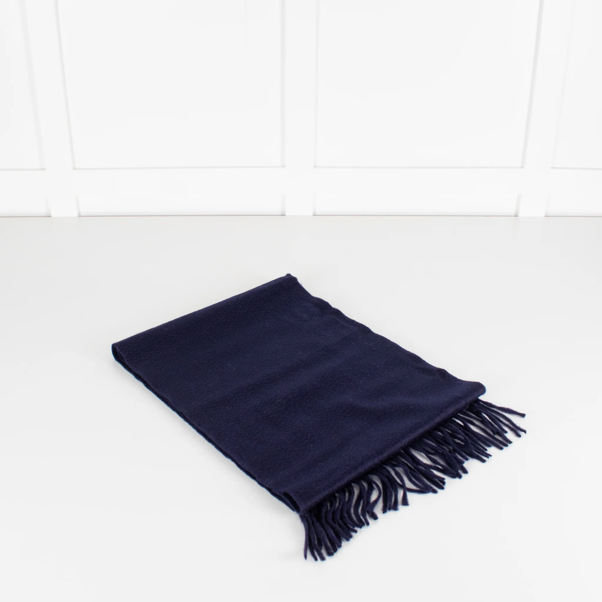 Fortnum and Mason Navy Cashmere Scarf - Image 2