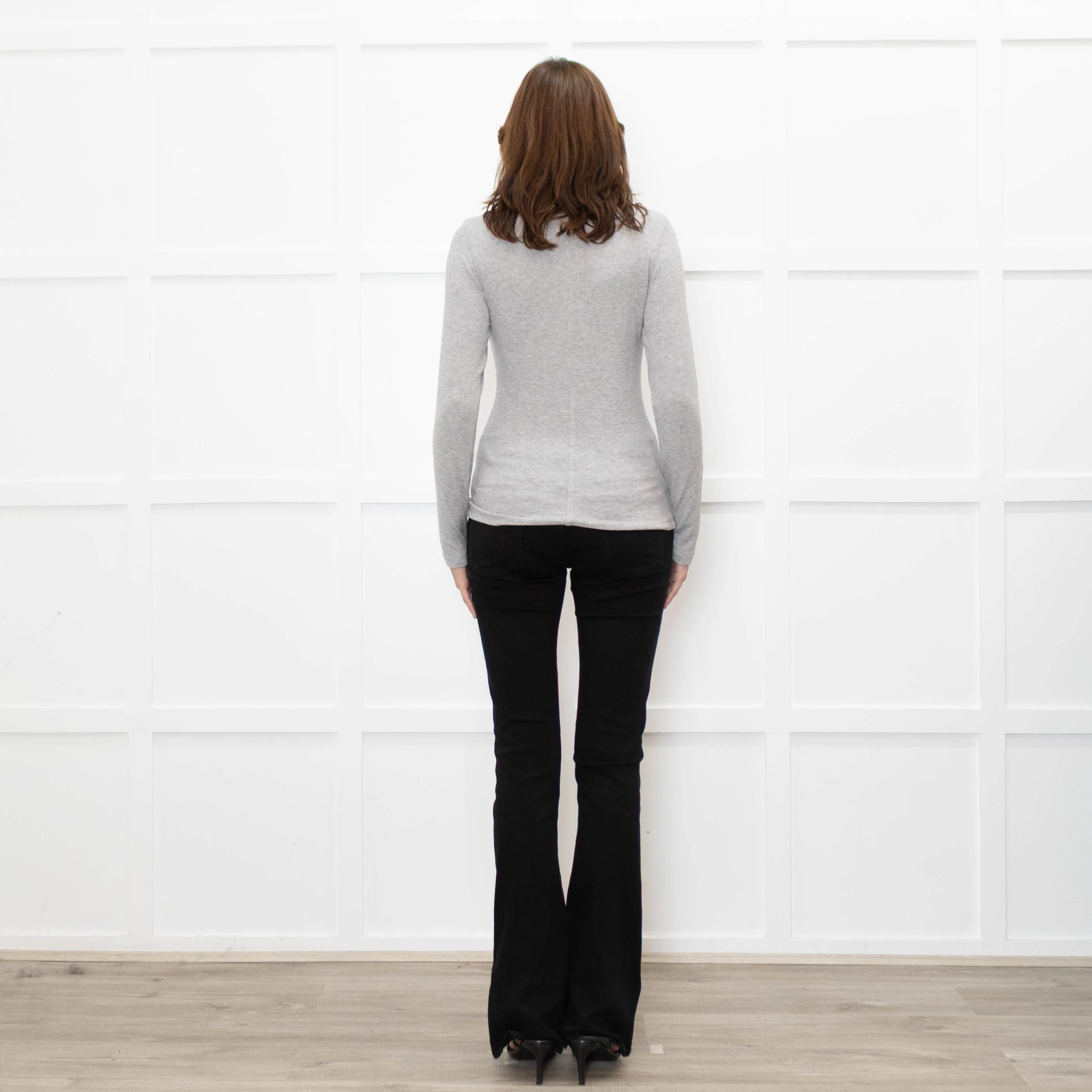 Frame Grey Thin Rib Turtleneck - Image 5