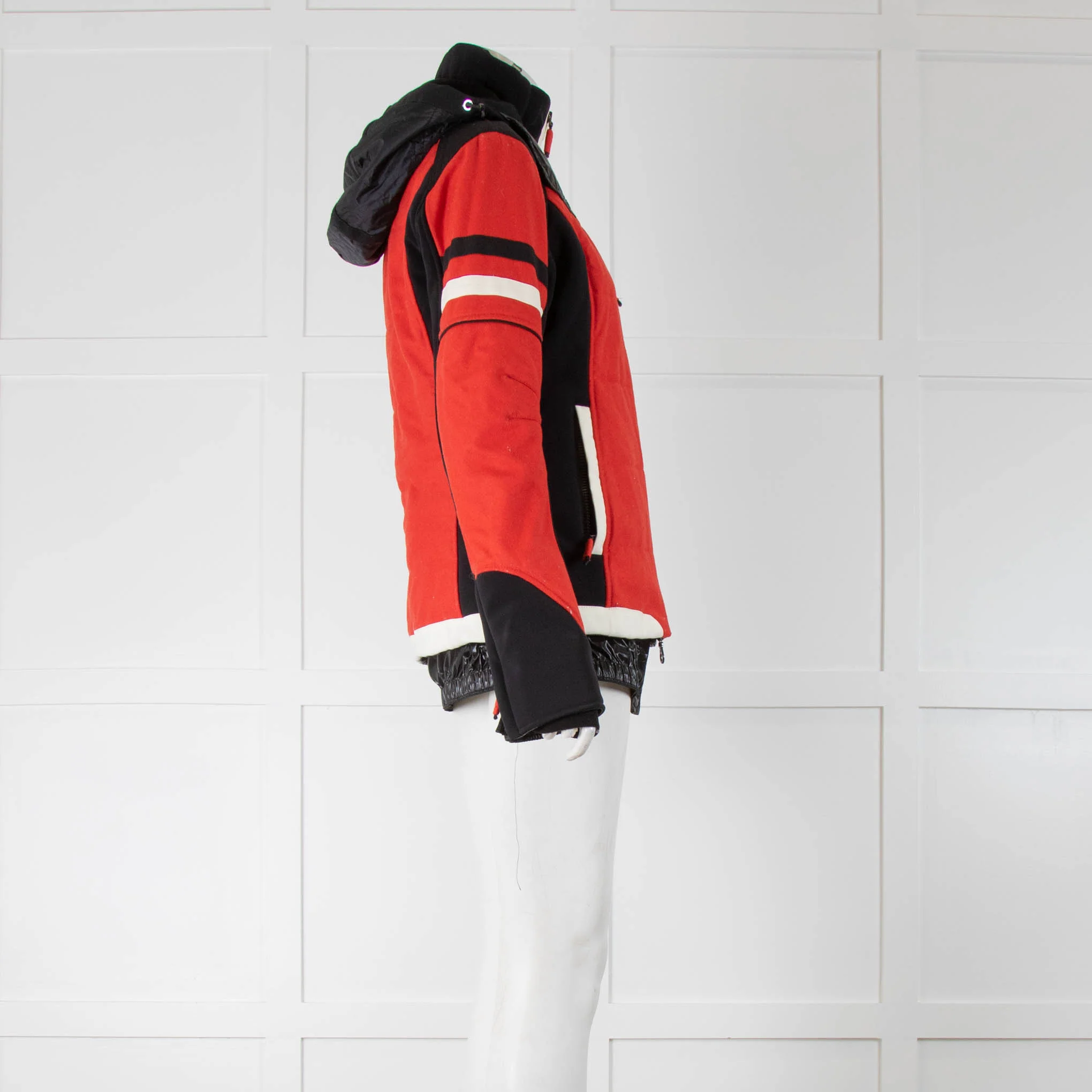 Frauenschuh Red Navy and Cream Mixed Hooded Ski Jacket - Image 2