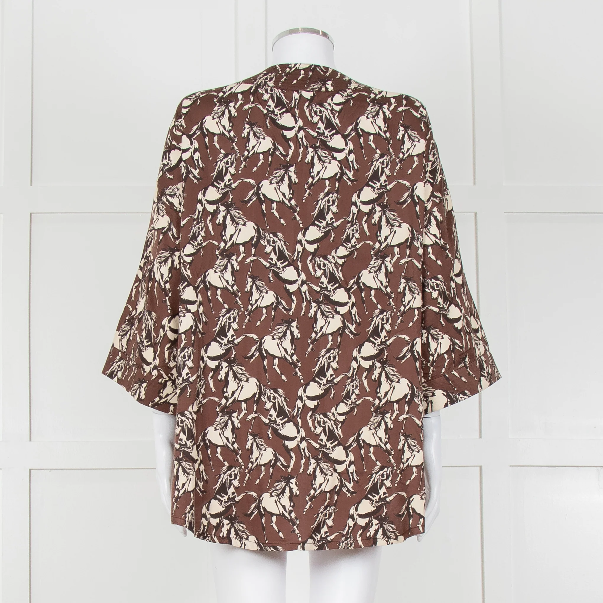 FWP By Rae Brown Open Top With Cream Horse Pattern - Image 5