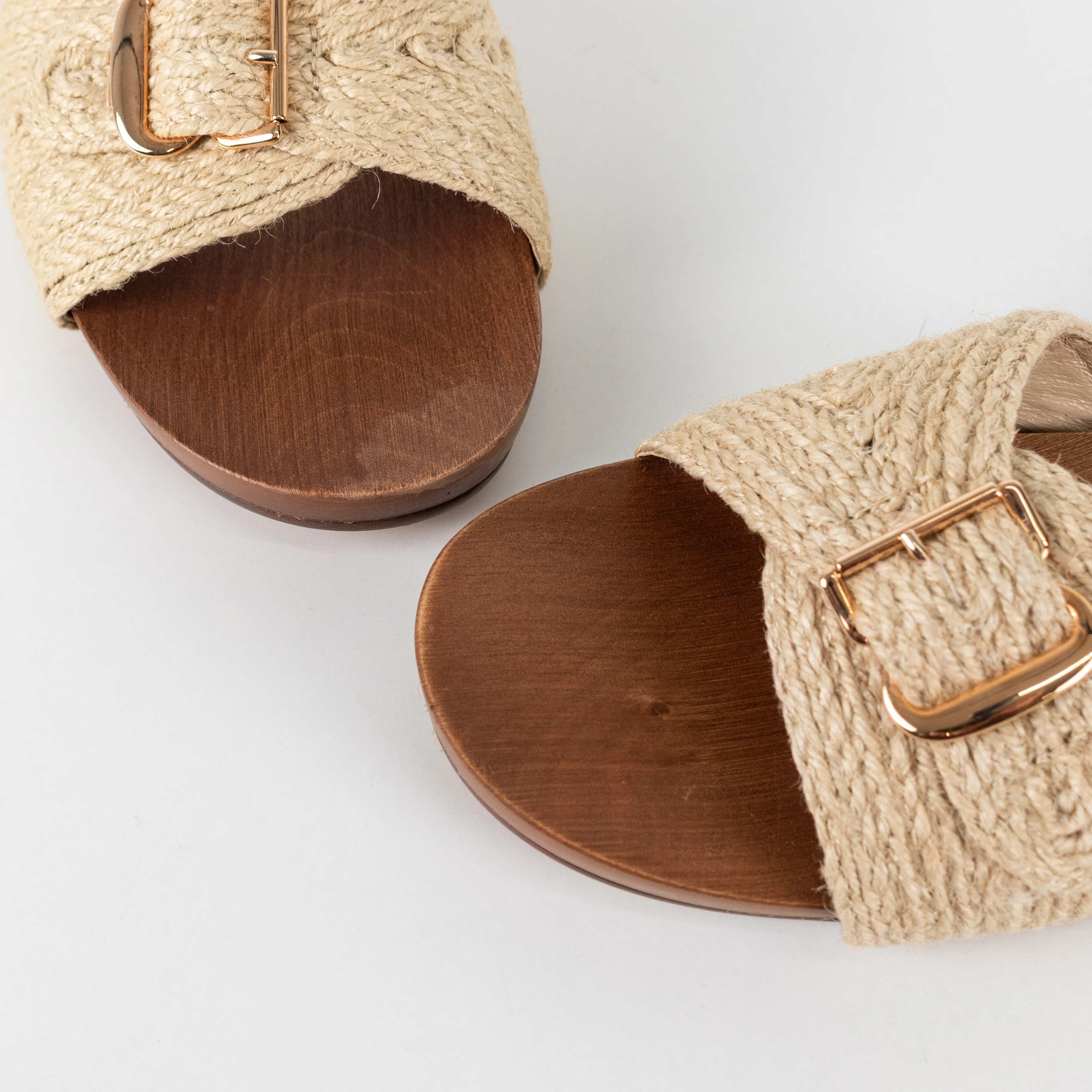 Gabriela Hearst Clover Clog Sandal in Cream Leather Jute - Image 9