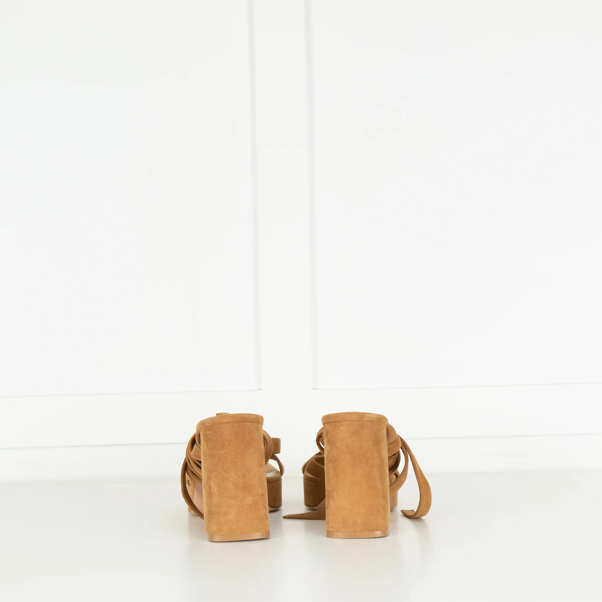 Gianvito Rossi Beige Suede Platform Tie Leg Sandal - Image 4