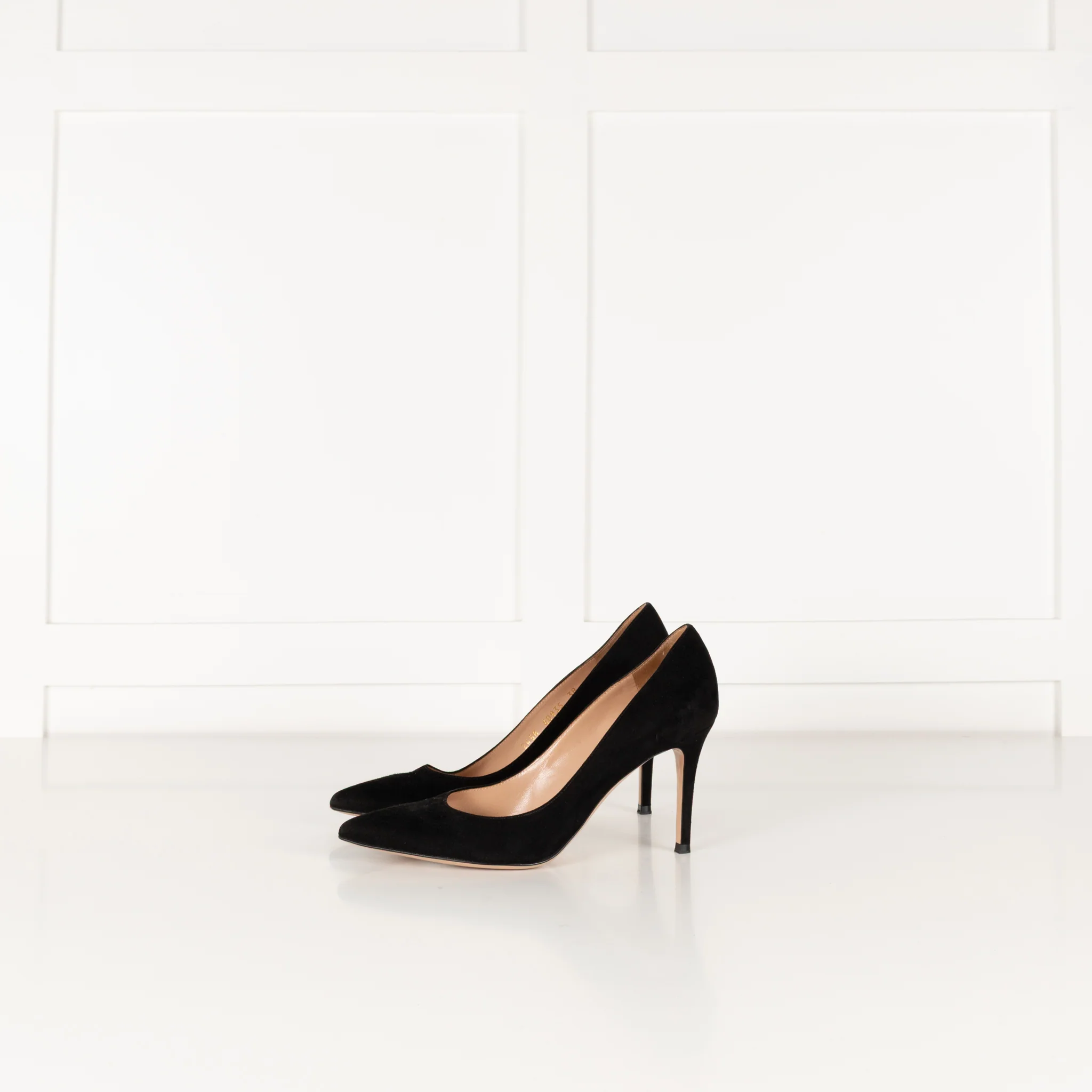 Gianvito Rossi Black Suede Heeled Pointy Shoes - Image 4