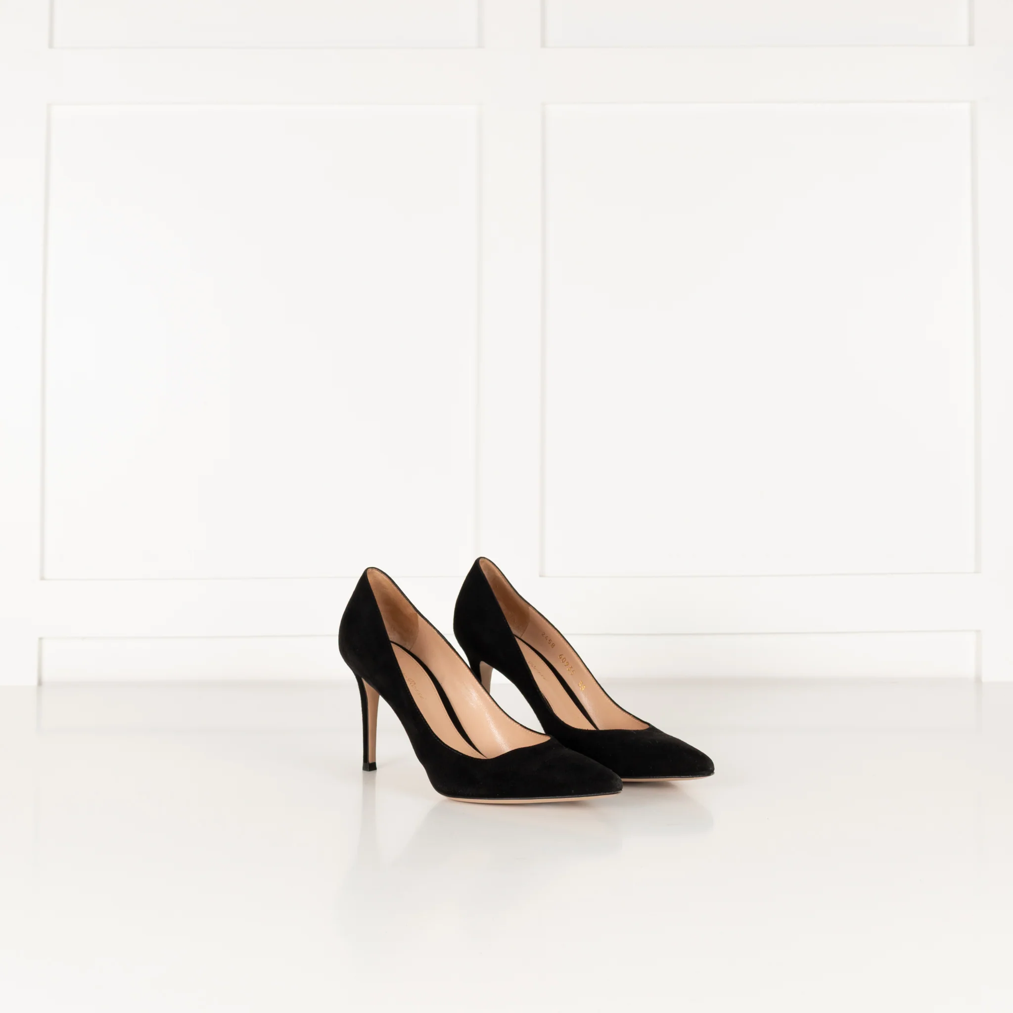 Gianvito Rossi Black Suede Heeled Pointy Shoes - Image 7