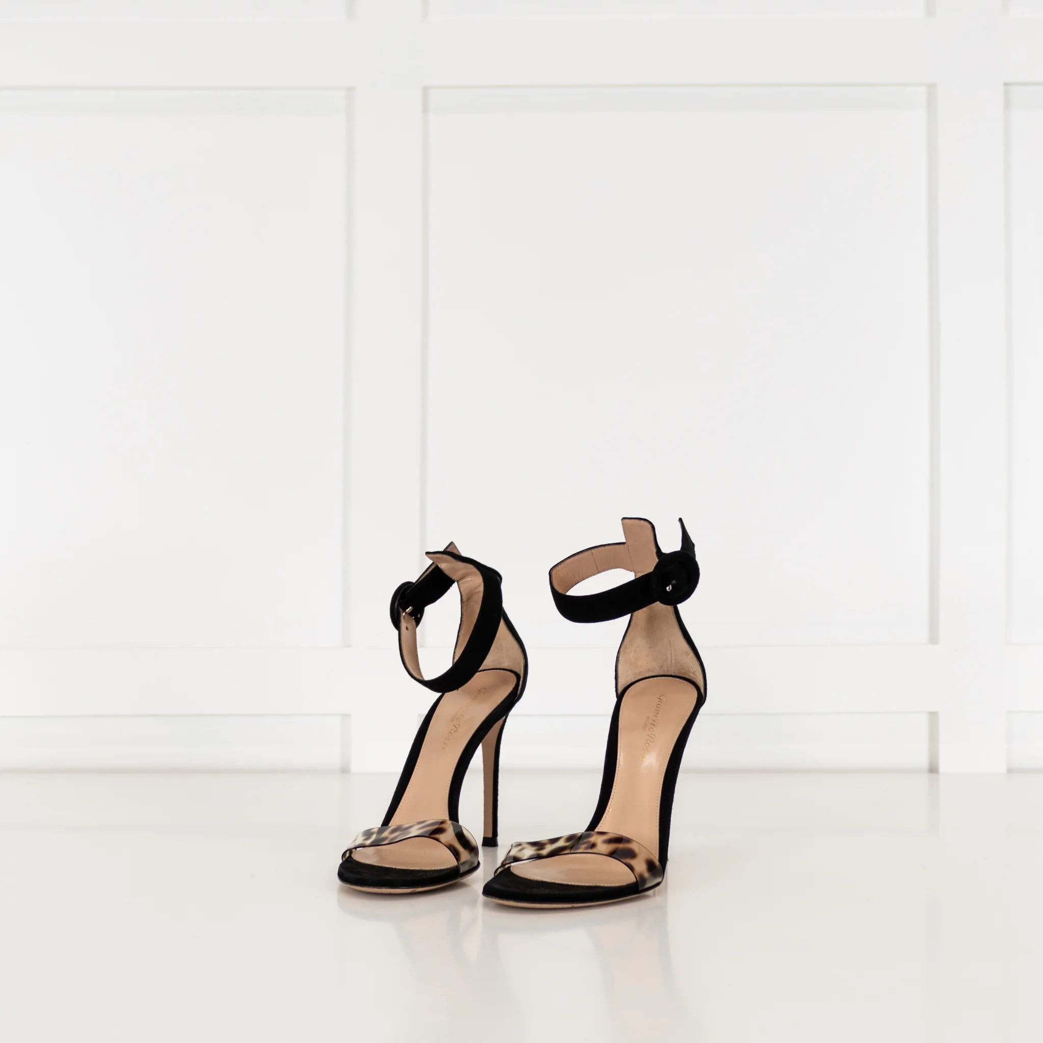 Gianvito Rossi Black Suede Heeled Shoes