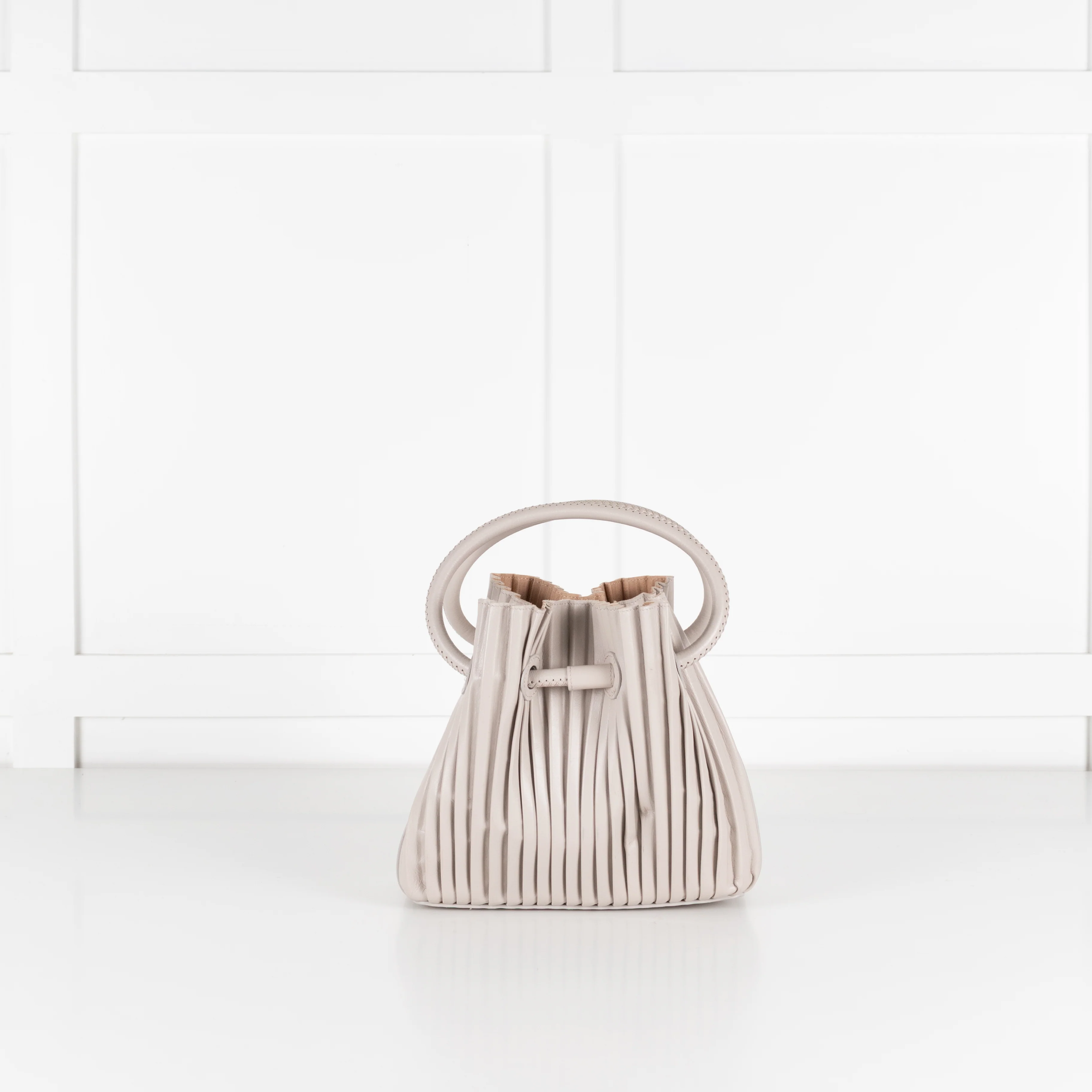Giorgio Armani Light Grey Pleated Leather Bucket Bag - Image 7
