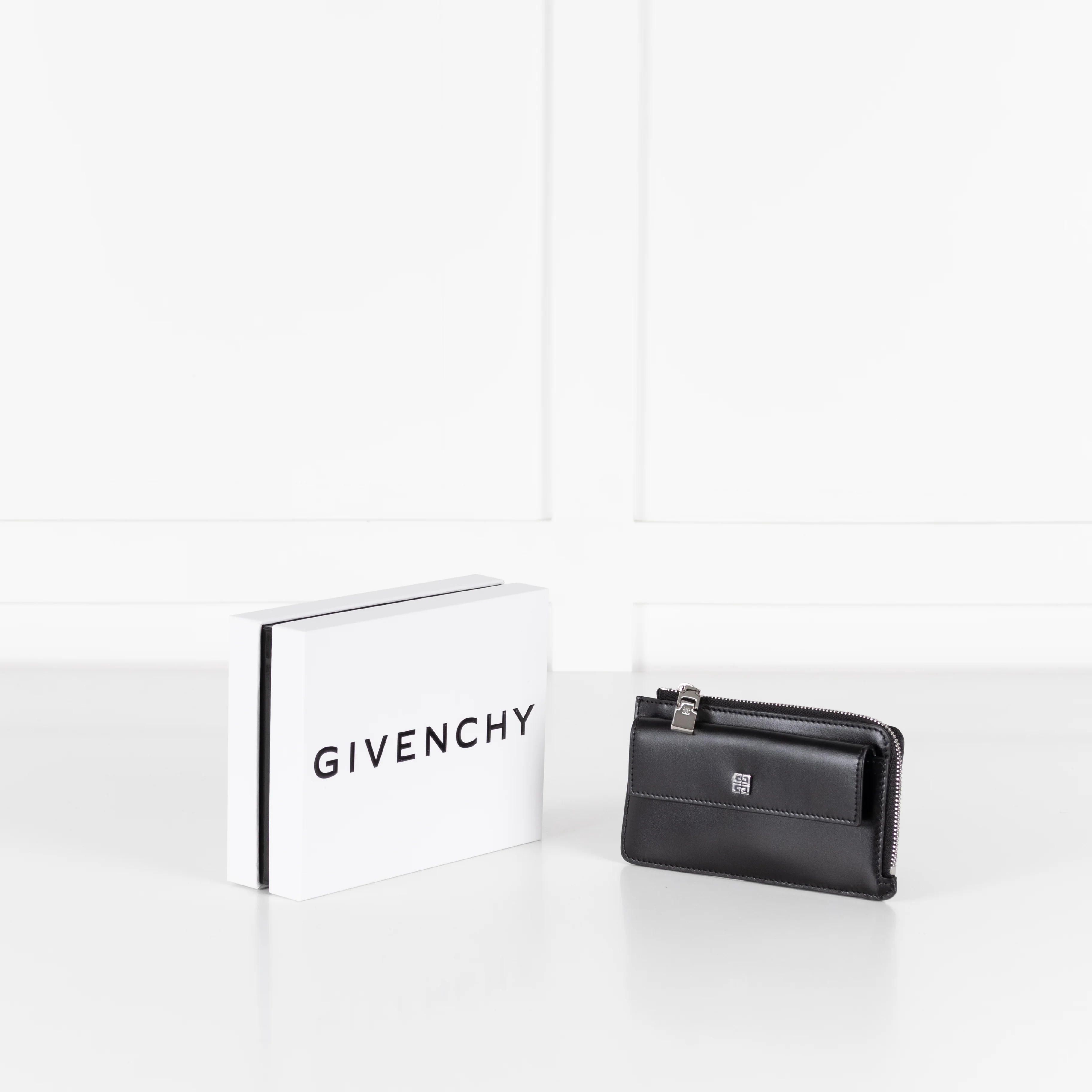 Givenchy Black Zip Around Smooth Leather Keychain Wallet - Image 2