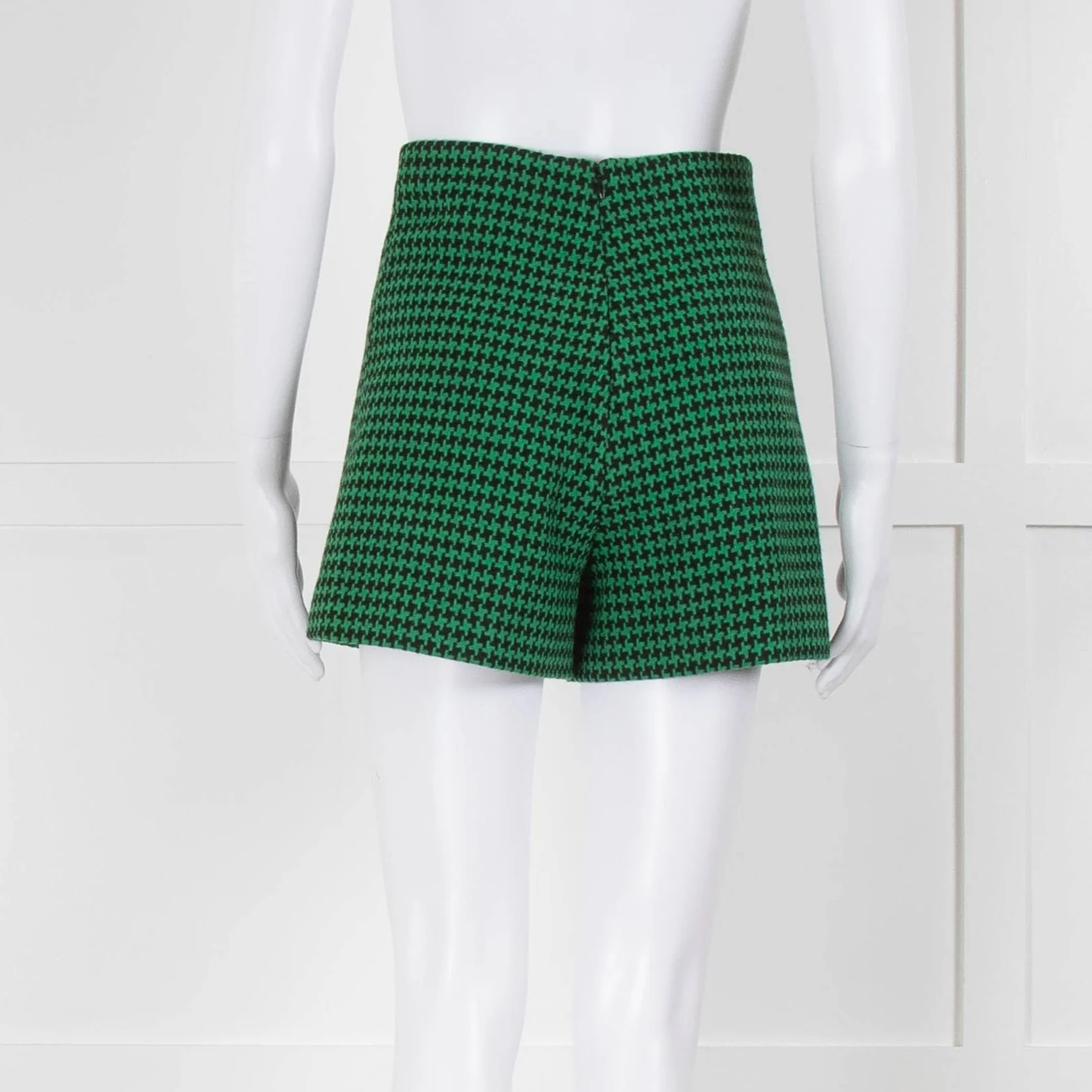 Glamoda Style X Sophie Hermann Green & Black Check Pied De Poule Shorts - Image 4