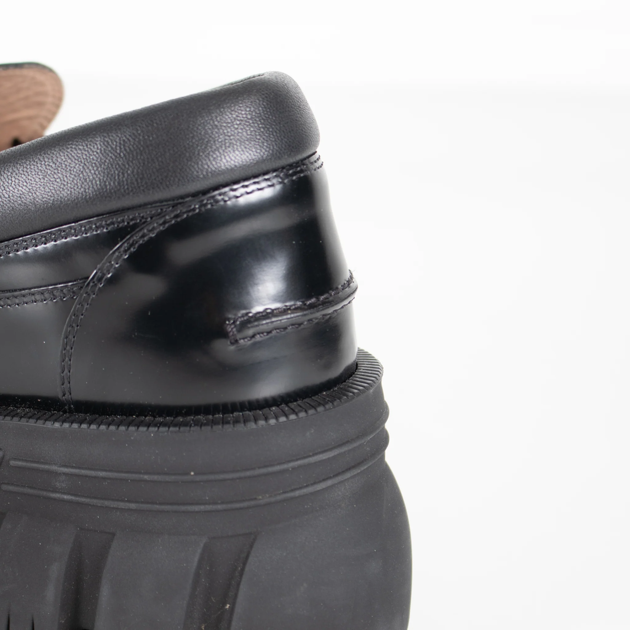 Gucci Black Patent Magnum Samoa Loafers - Image 12