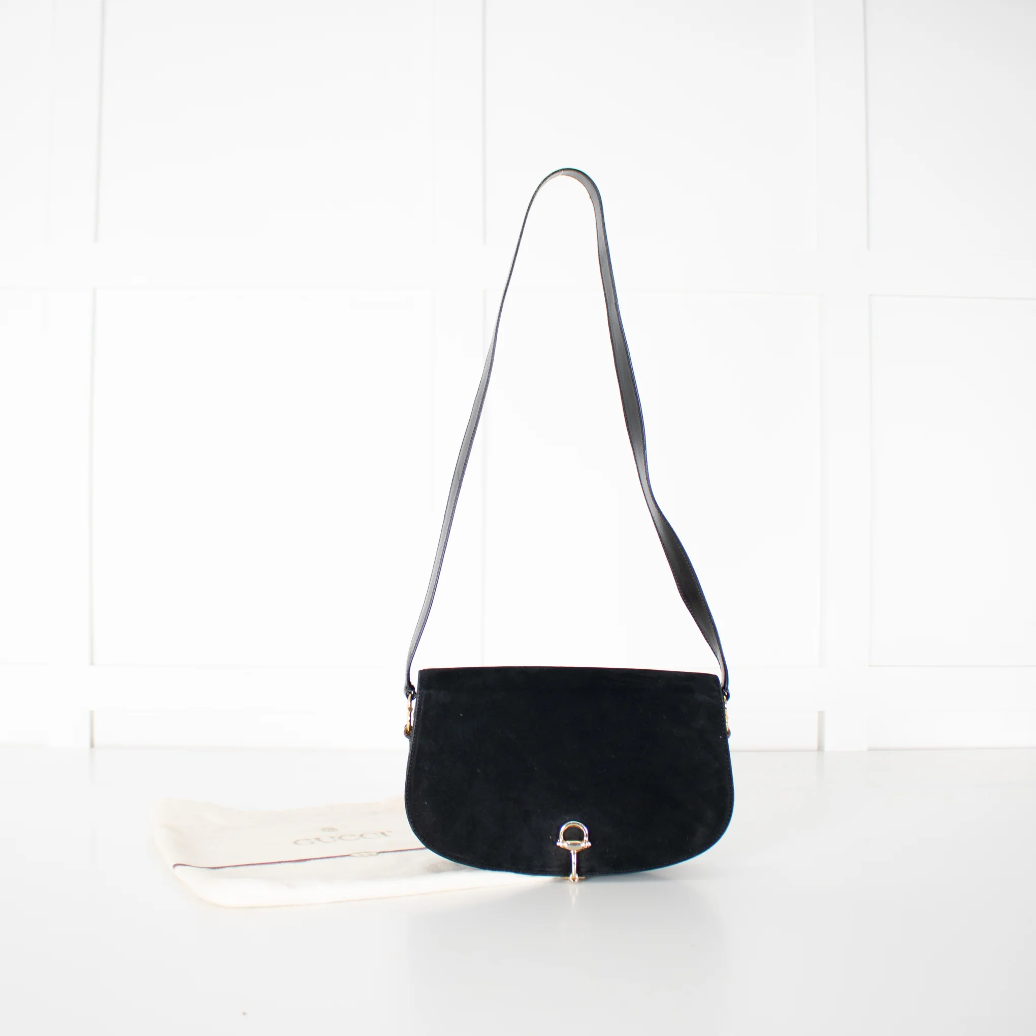 Gucci Black Suede Horsebit Vintage Shoulder Bag - Image 3