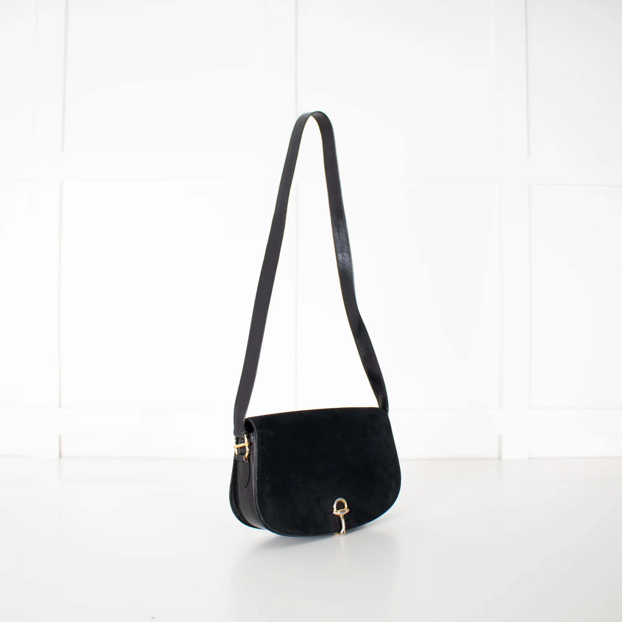 Gucci Black Suede Horsebit Vintage Shoulder Bag - Image 4