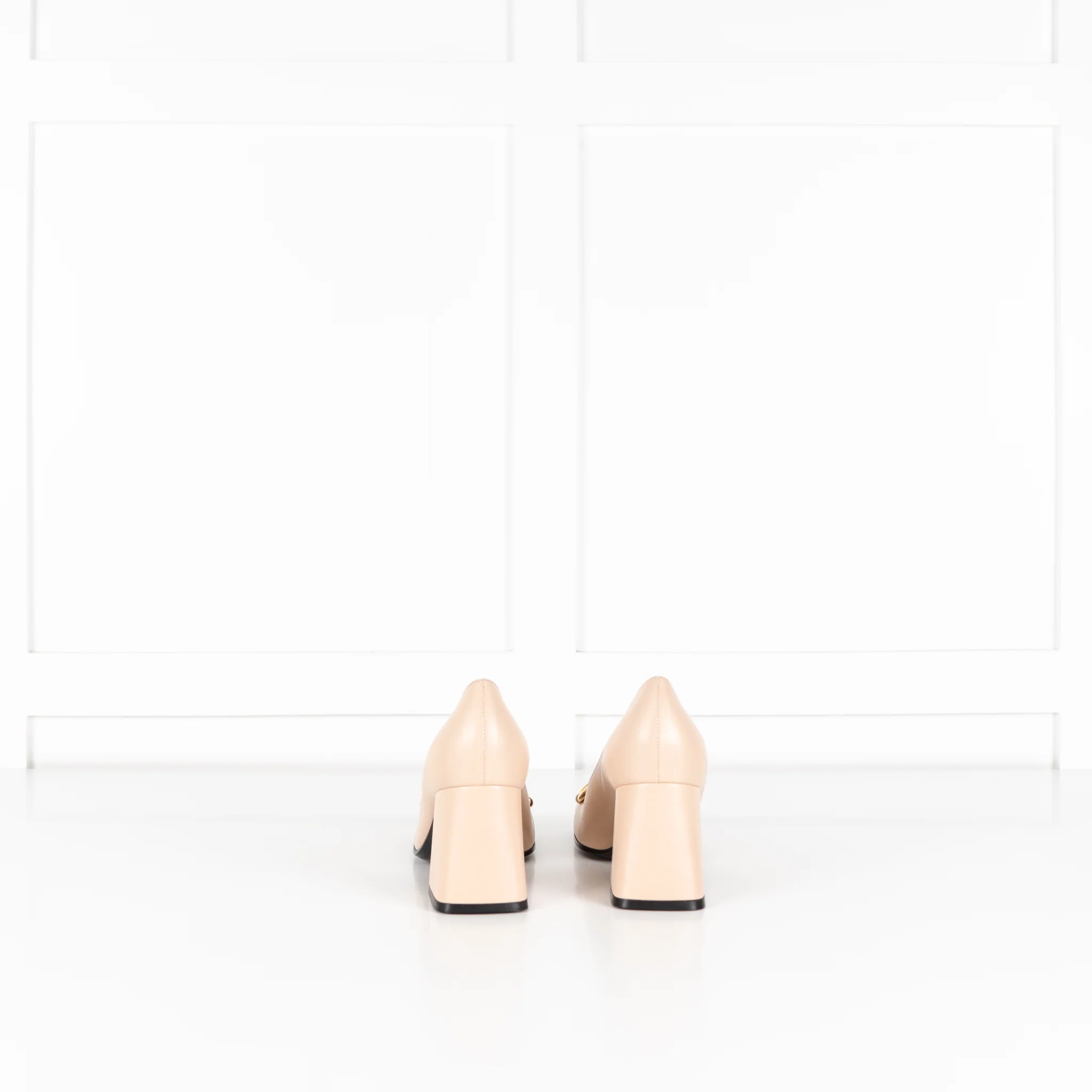 Gucci Neutral Horsebit Block Heel Pumps - Image 5