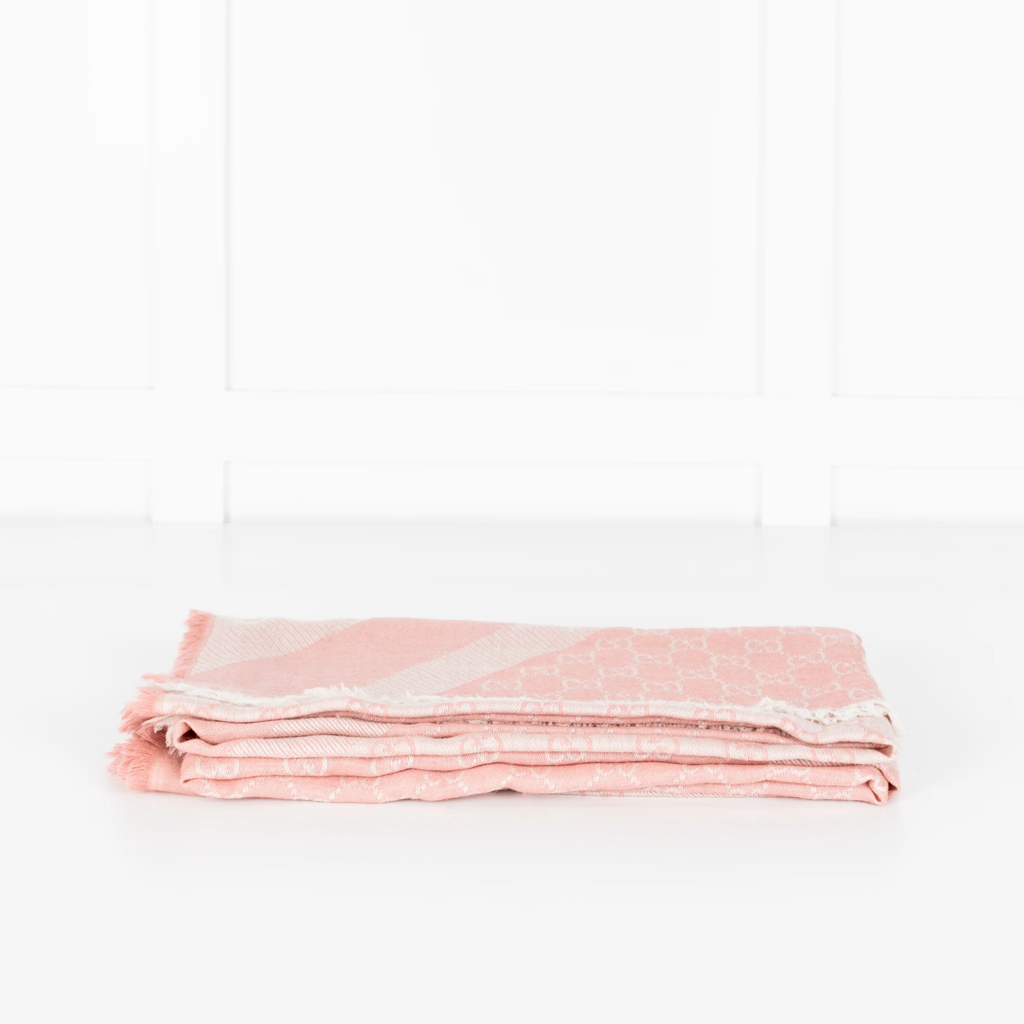 Gucci Pale Pink Square GG Scarf - Image 2