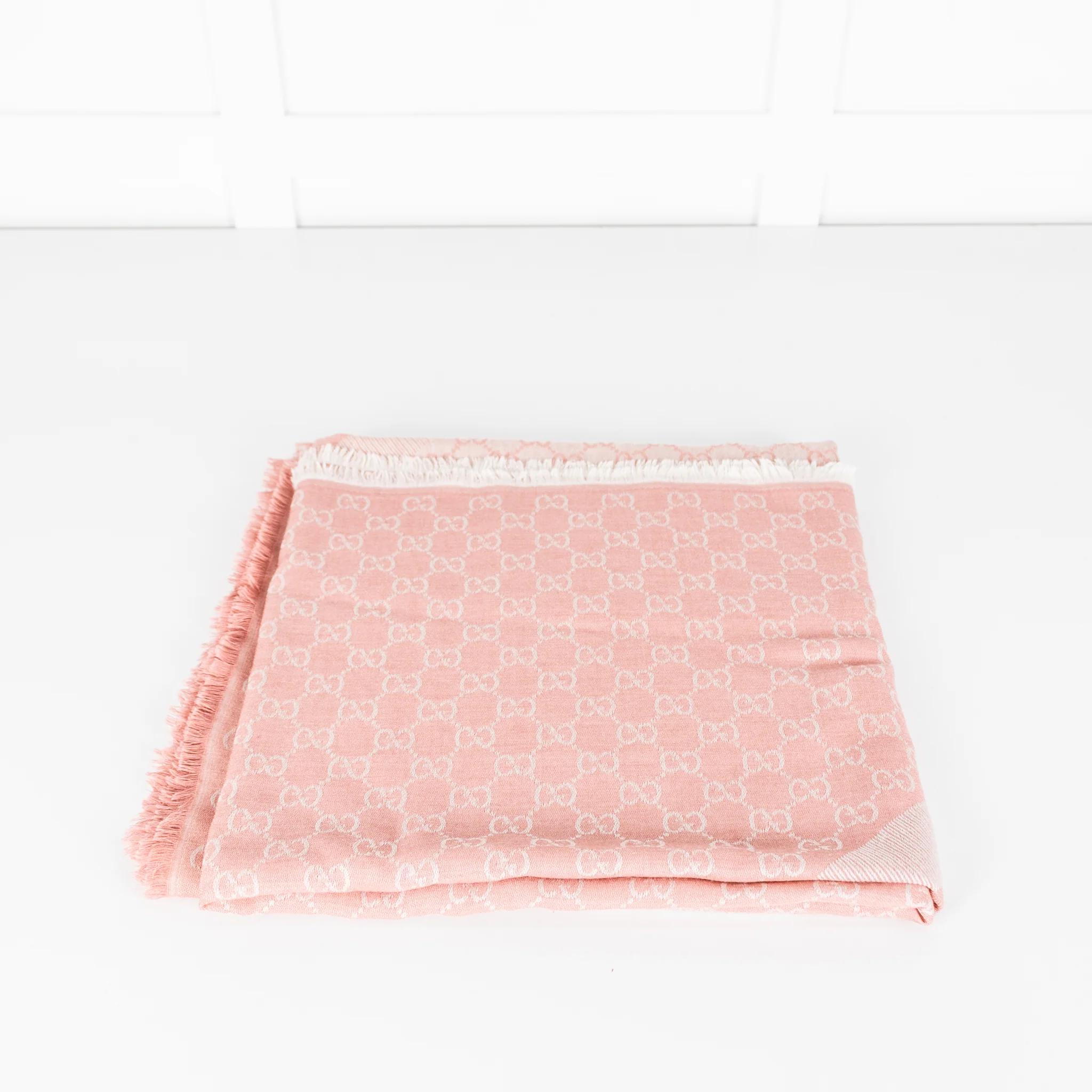 Gucci Pale Pink Square GG Scarf - Image 5