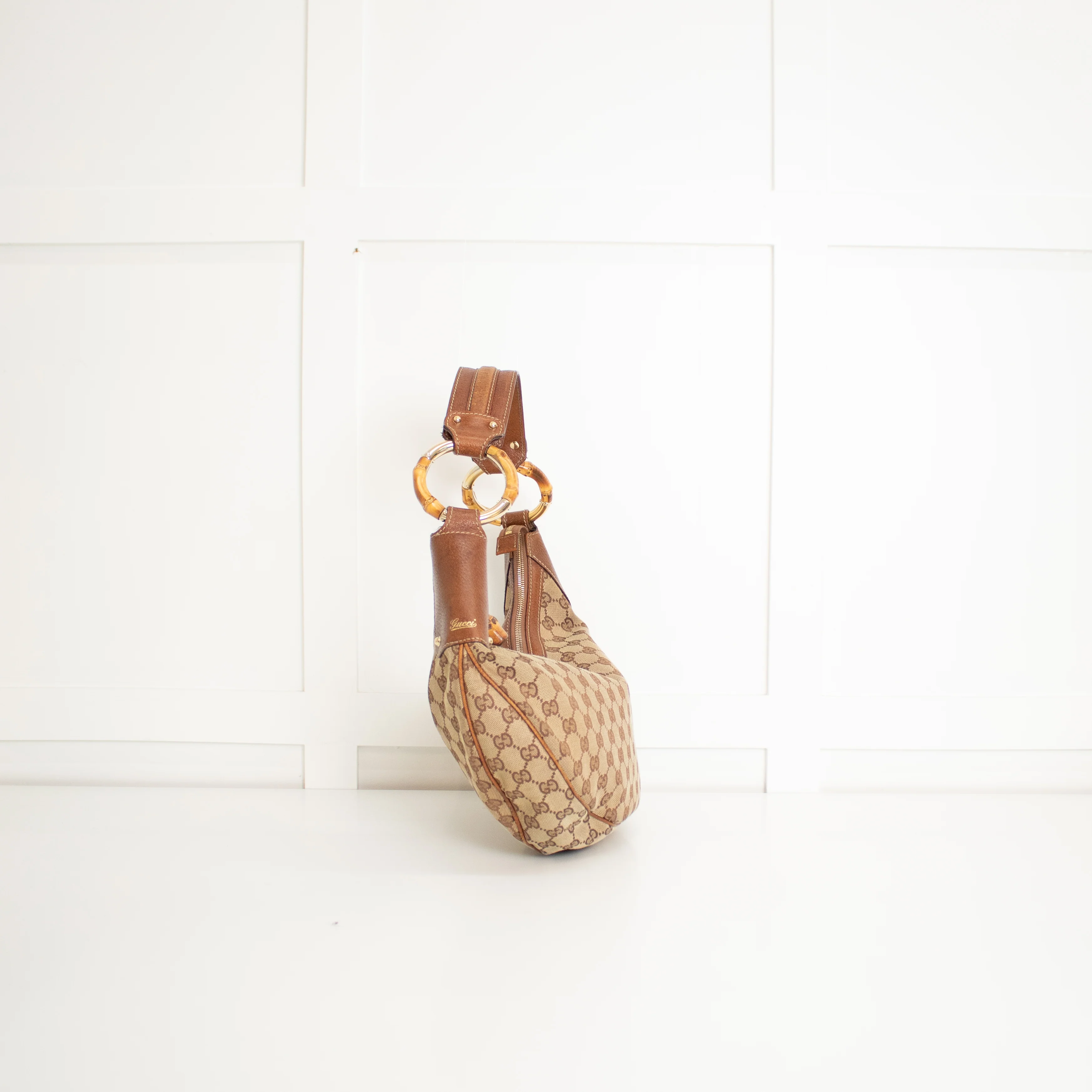 Gucci Tan Canvas Monogram Bamboo Half Moon Hobo Bag - Image 4