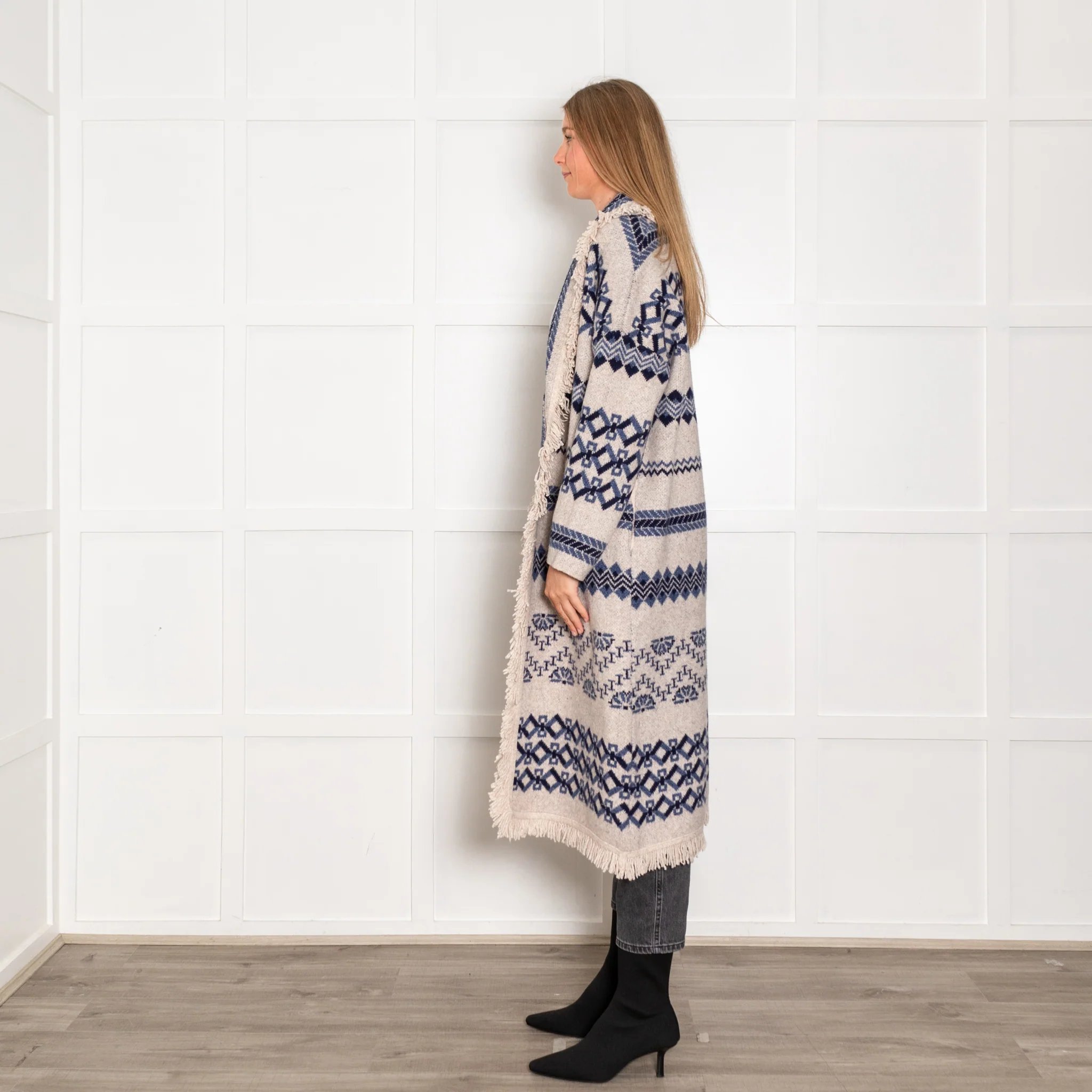 Hale Bob Blue And White Fringed Long Cardigan - Image 4