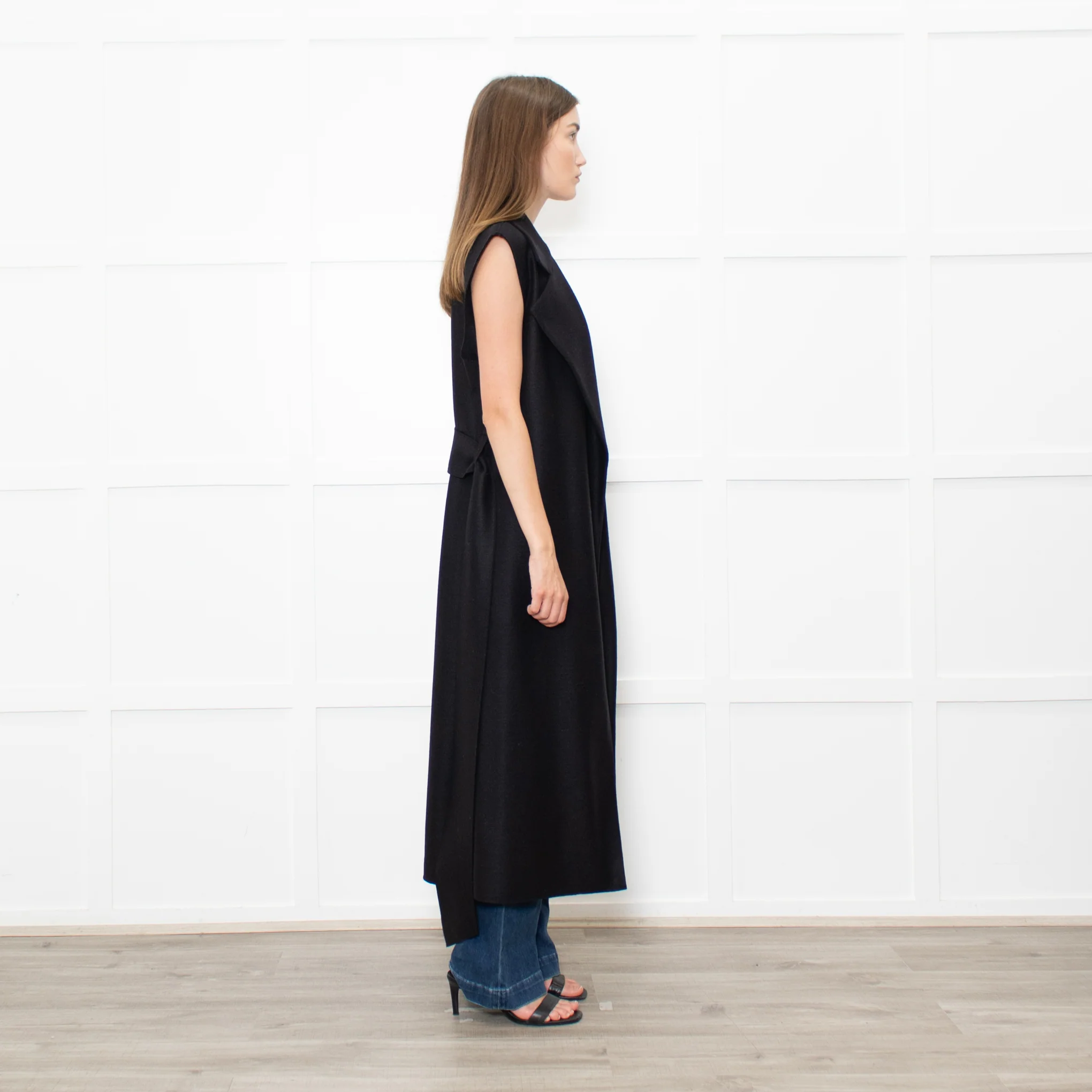 Harris Wharf London Black Cotton Sleeveless Wool Coat - Image 6