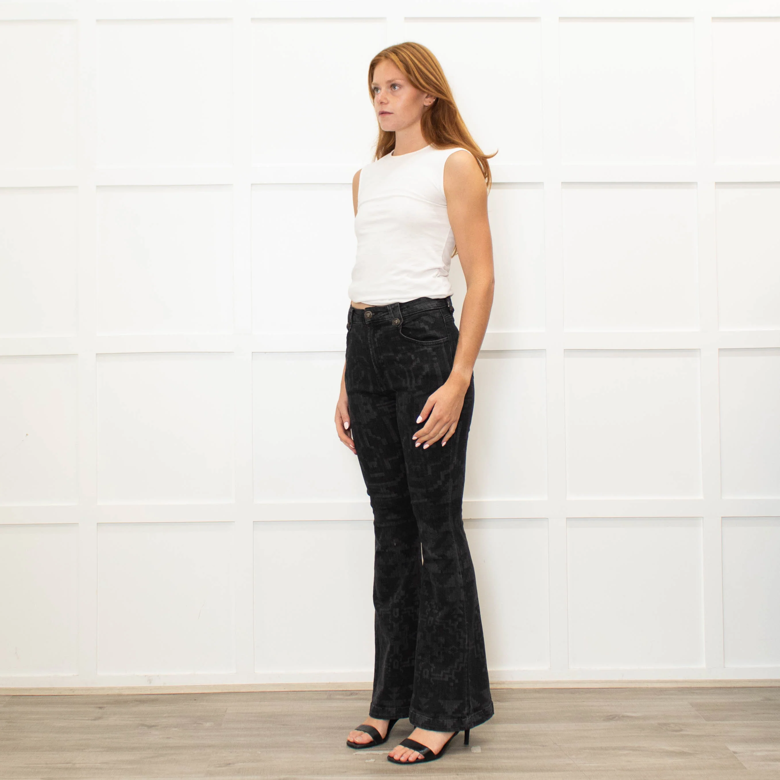 Hayley Menzies Grey Patterned Flared Jeans - Image 3