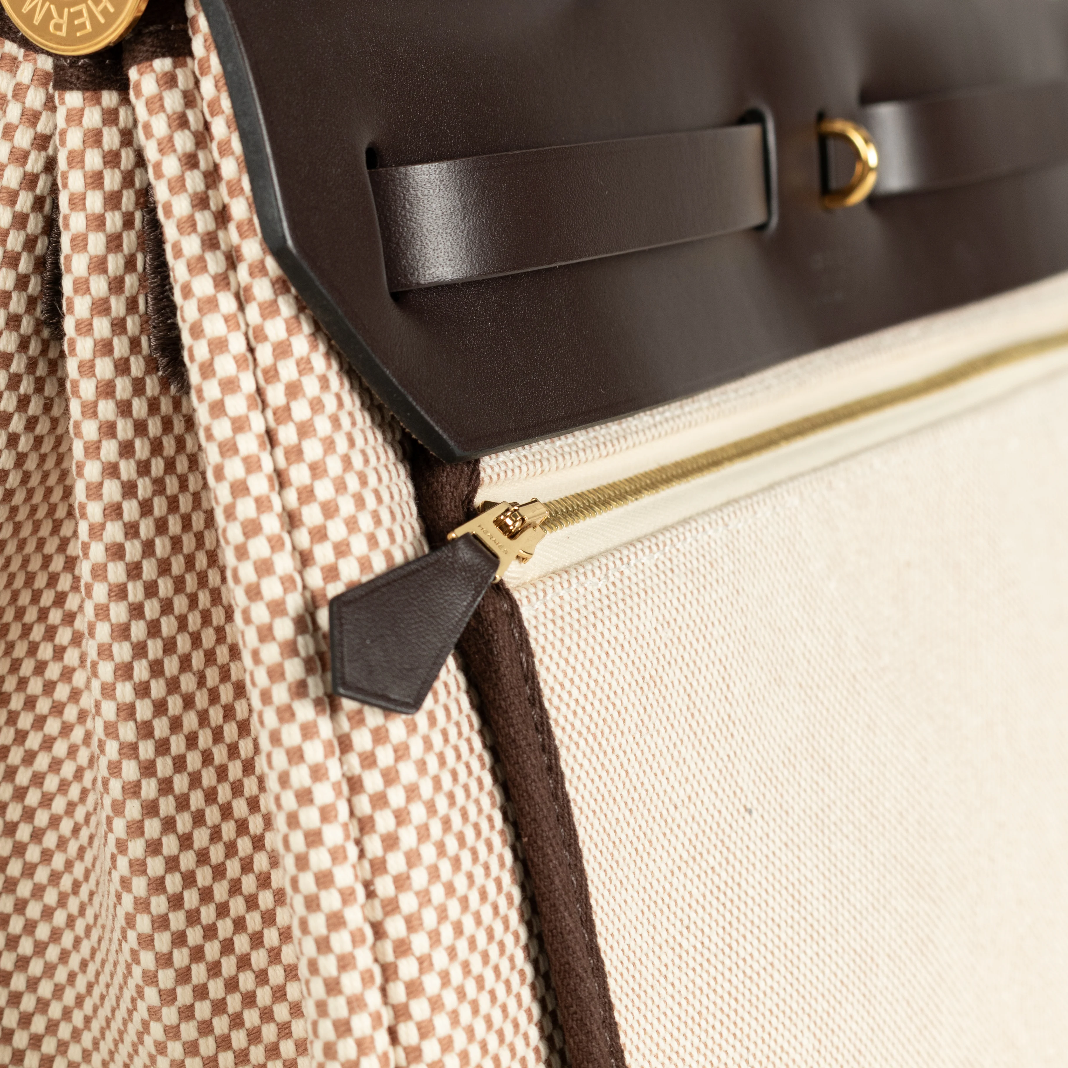 Hermes Brown Leather Ecru Canvas Herbag Zip 31 Bag - Image 16