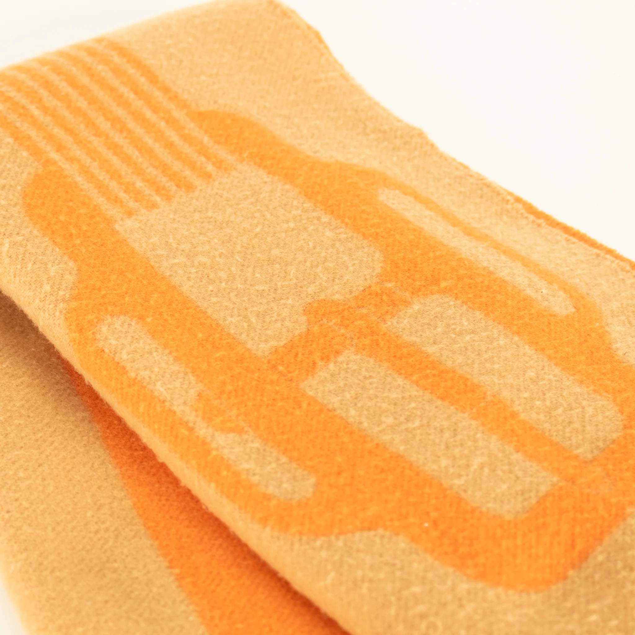 Hermes Cashmere Casaque Sangle a Boucle Scarf - Image 7