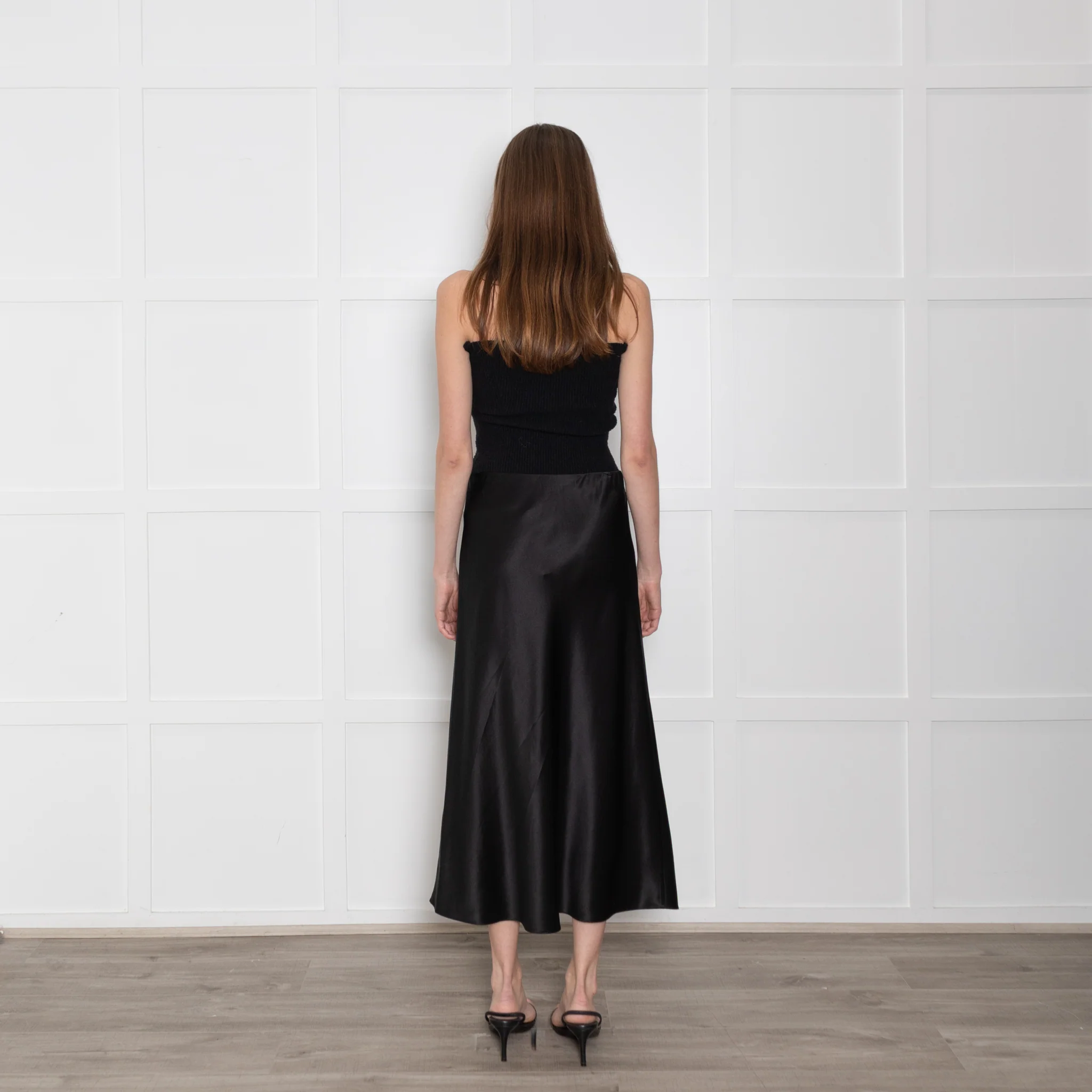 Herzen's Angelegenheit Black Silk Skirt - Image 5