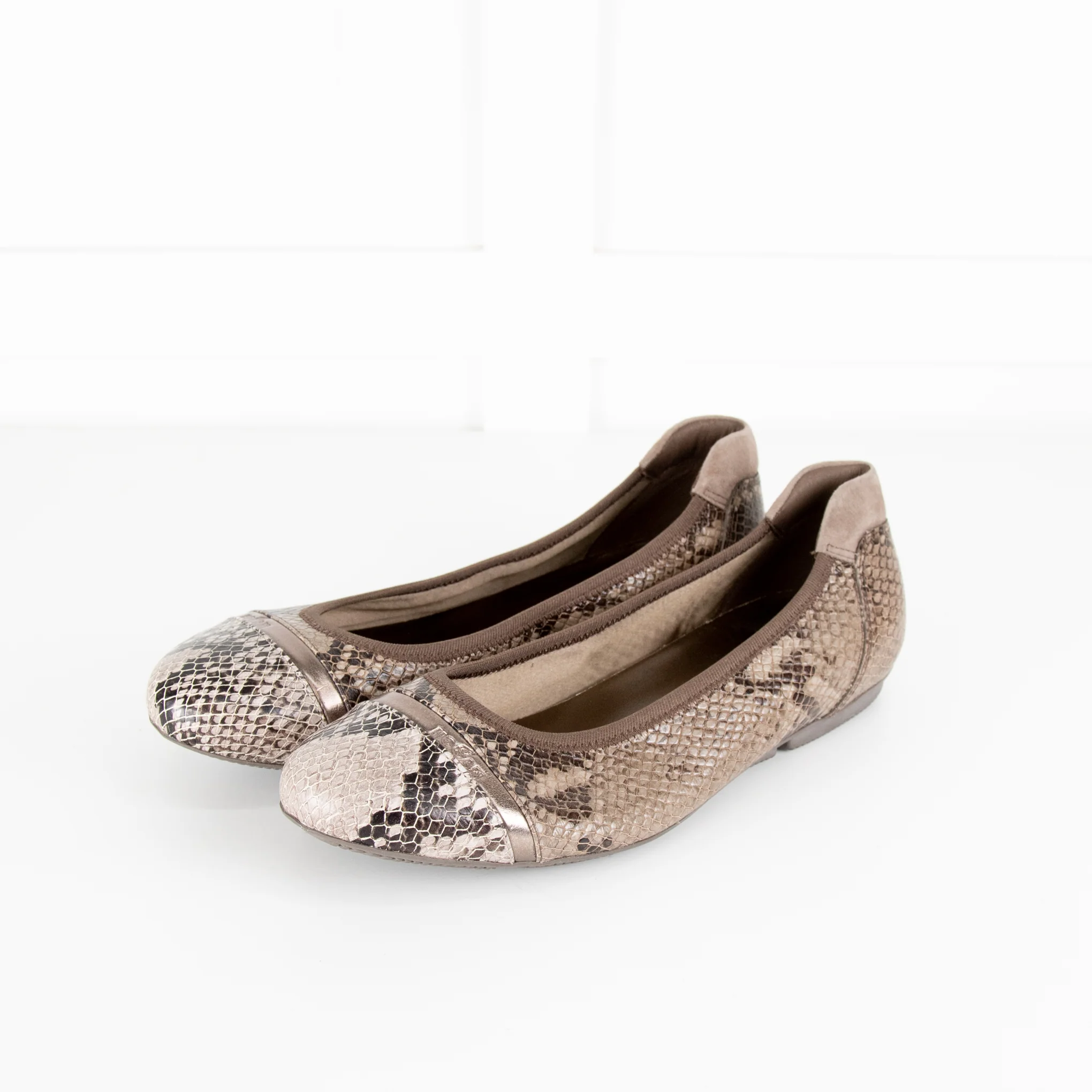 Hogan Beige Snake Embossed Pumps - Image 2