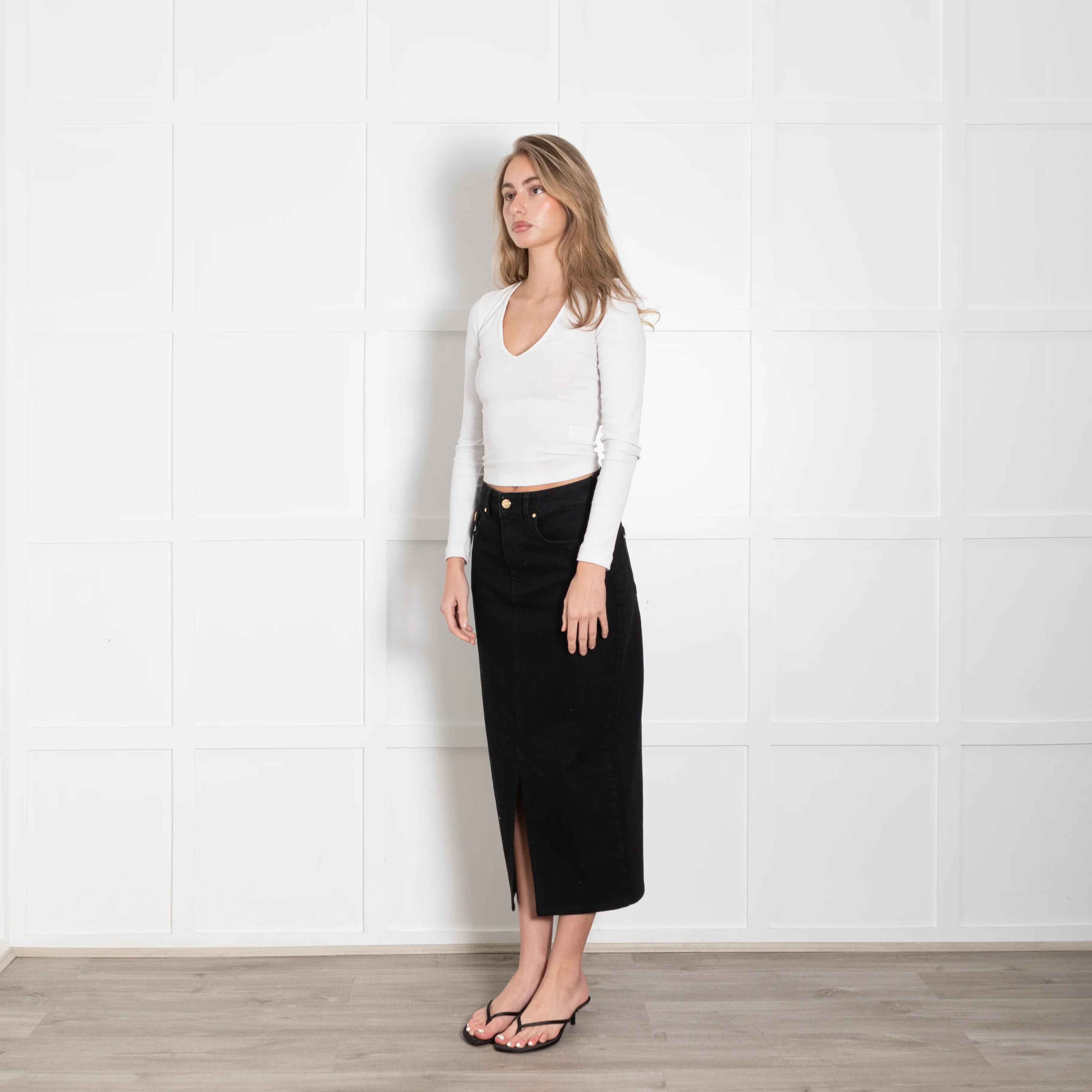 Holland Cooper Black Denim Pencil Midi Skirt With Split Front - Image 3