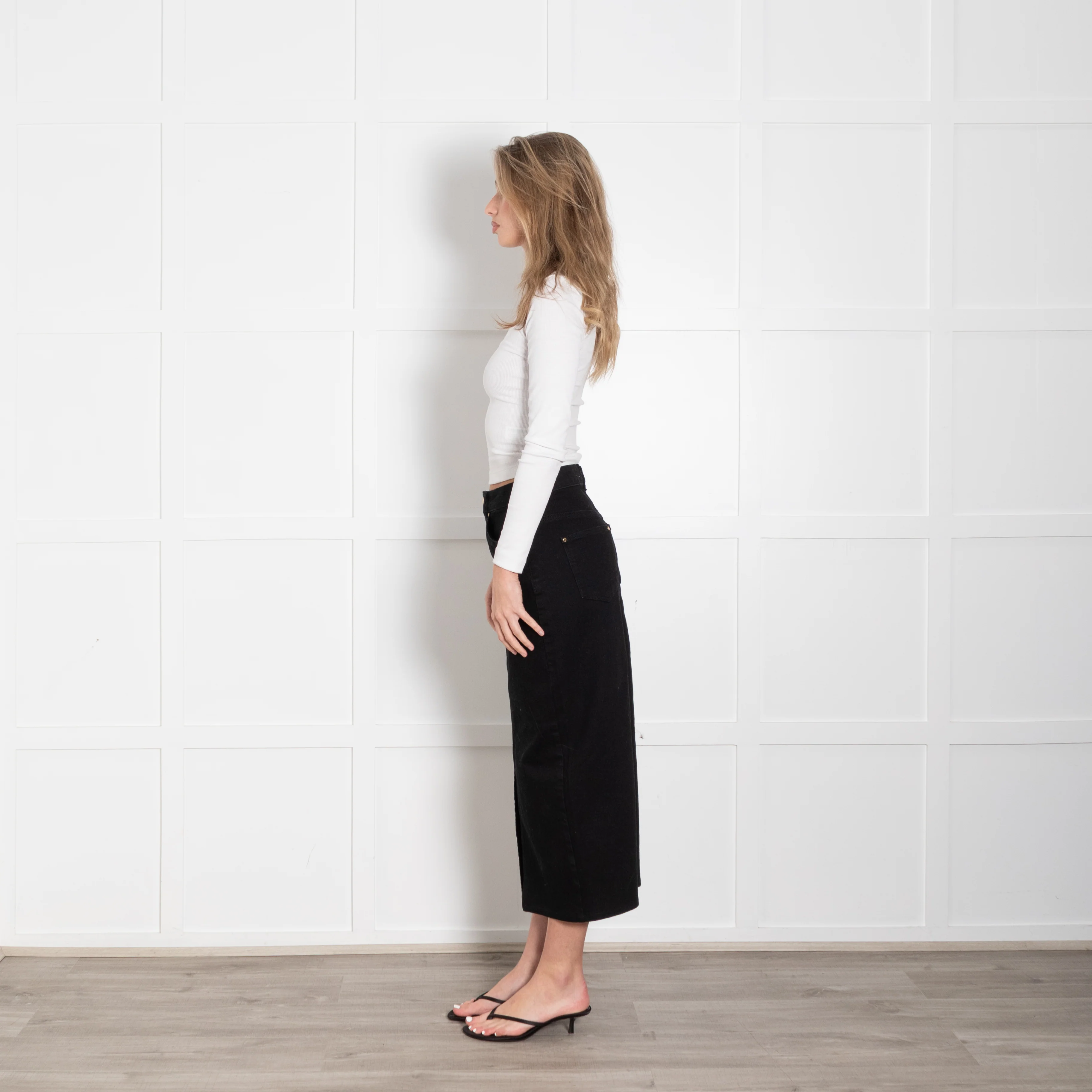 Holland Cooper Black Denim Pencil Midi Skirt With Split Front - Image 4