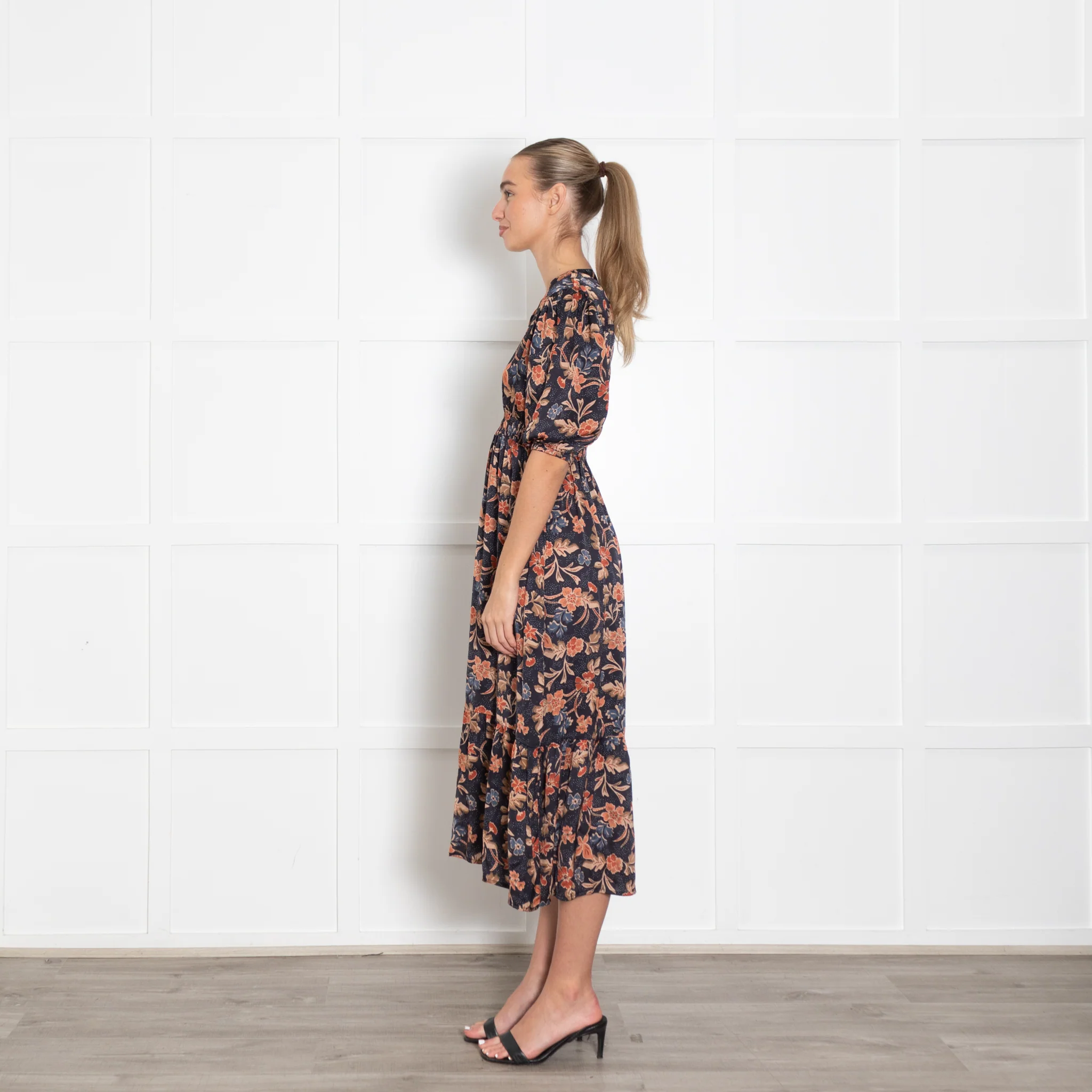 Iris Black Rust Brown Floral Short Sleeve Midi Dress - Image 4
