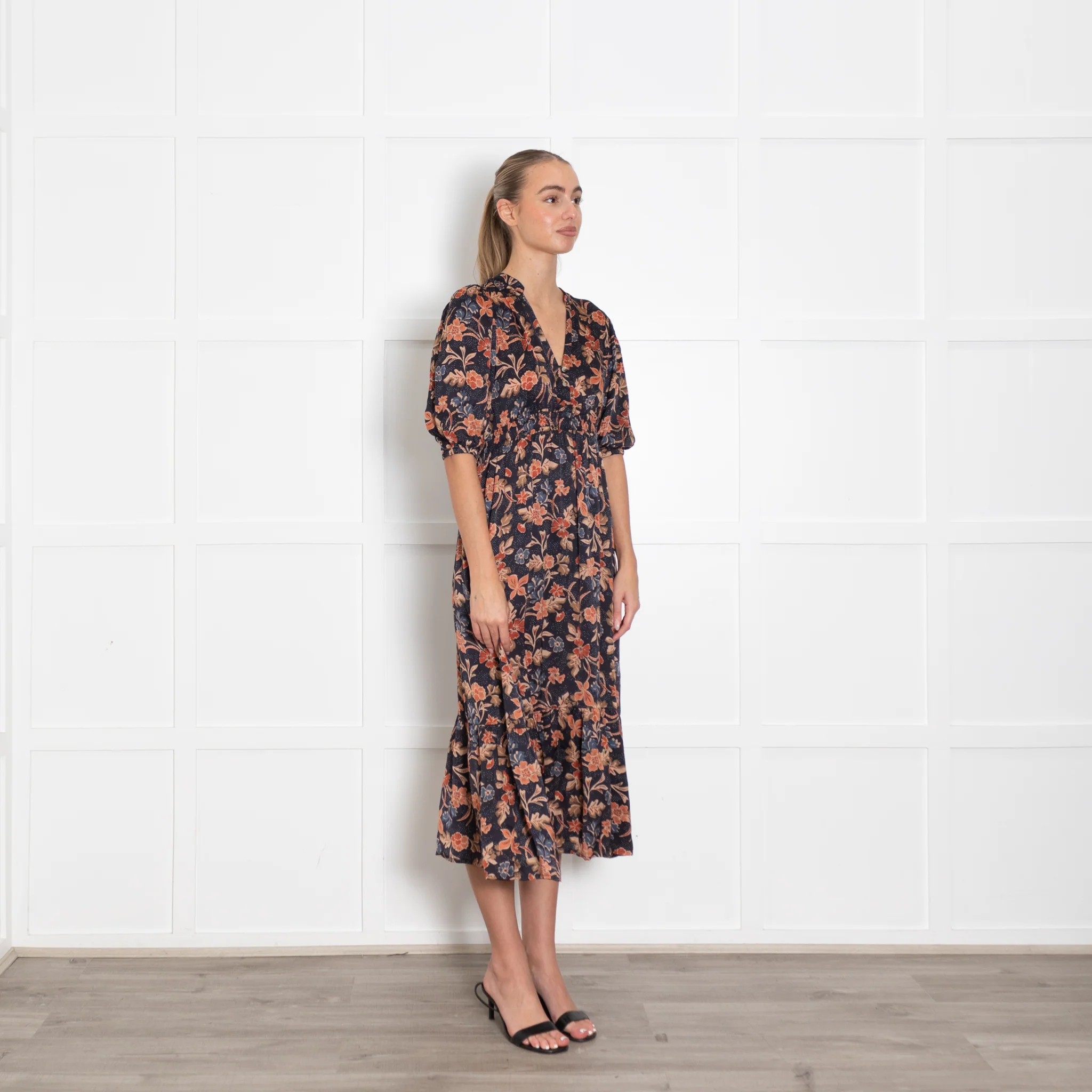 Iris Black Rust Brown Floral Short Sleeve Midi Dress - Image 7