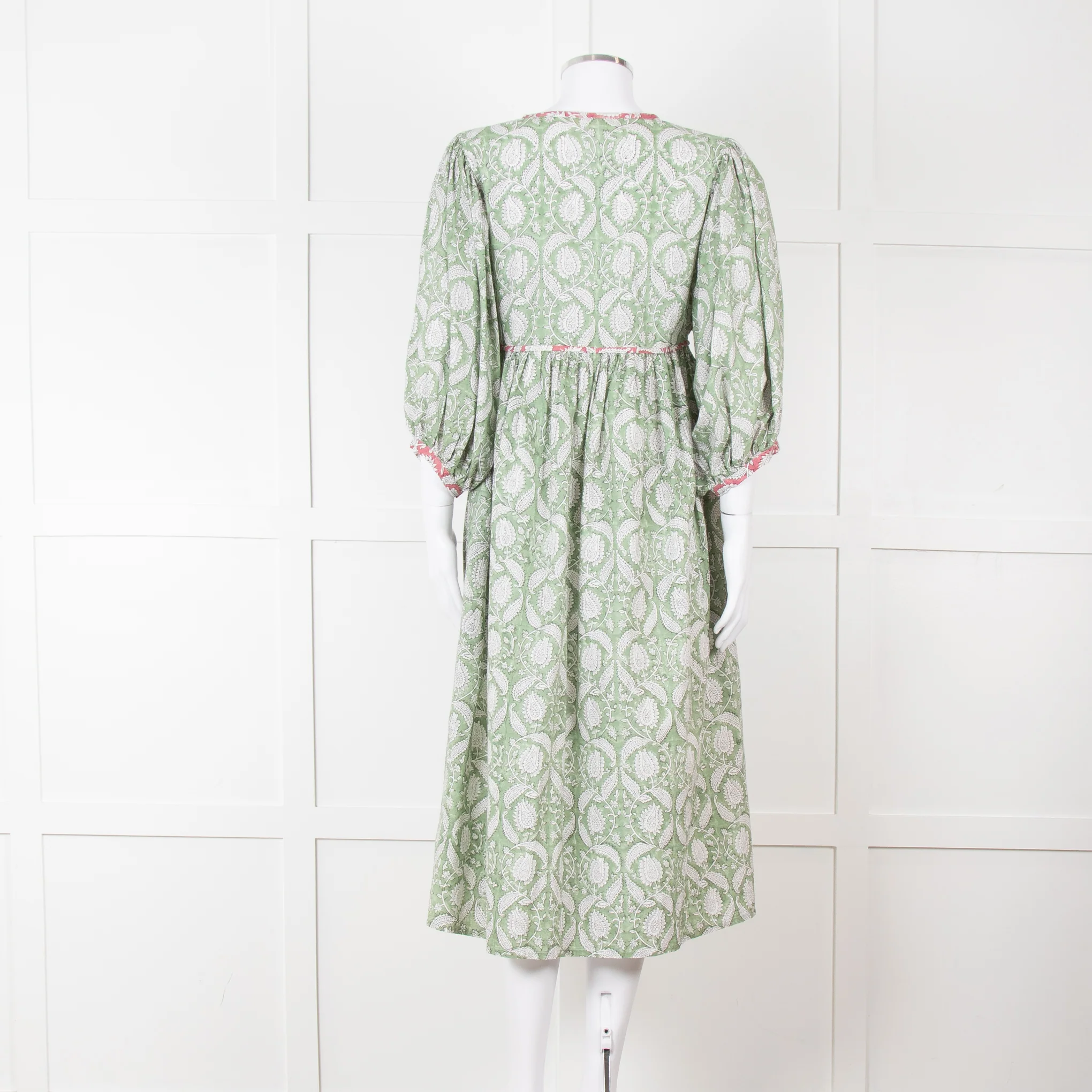 Iris Green White Floral Cotton Puff Sleeve Midi Dress - Image 5