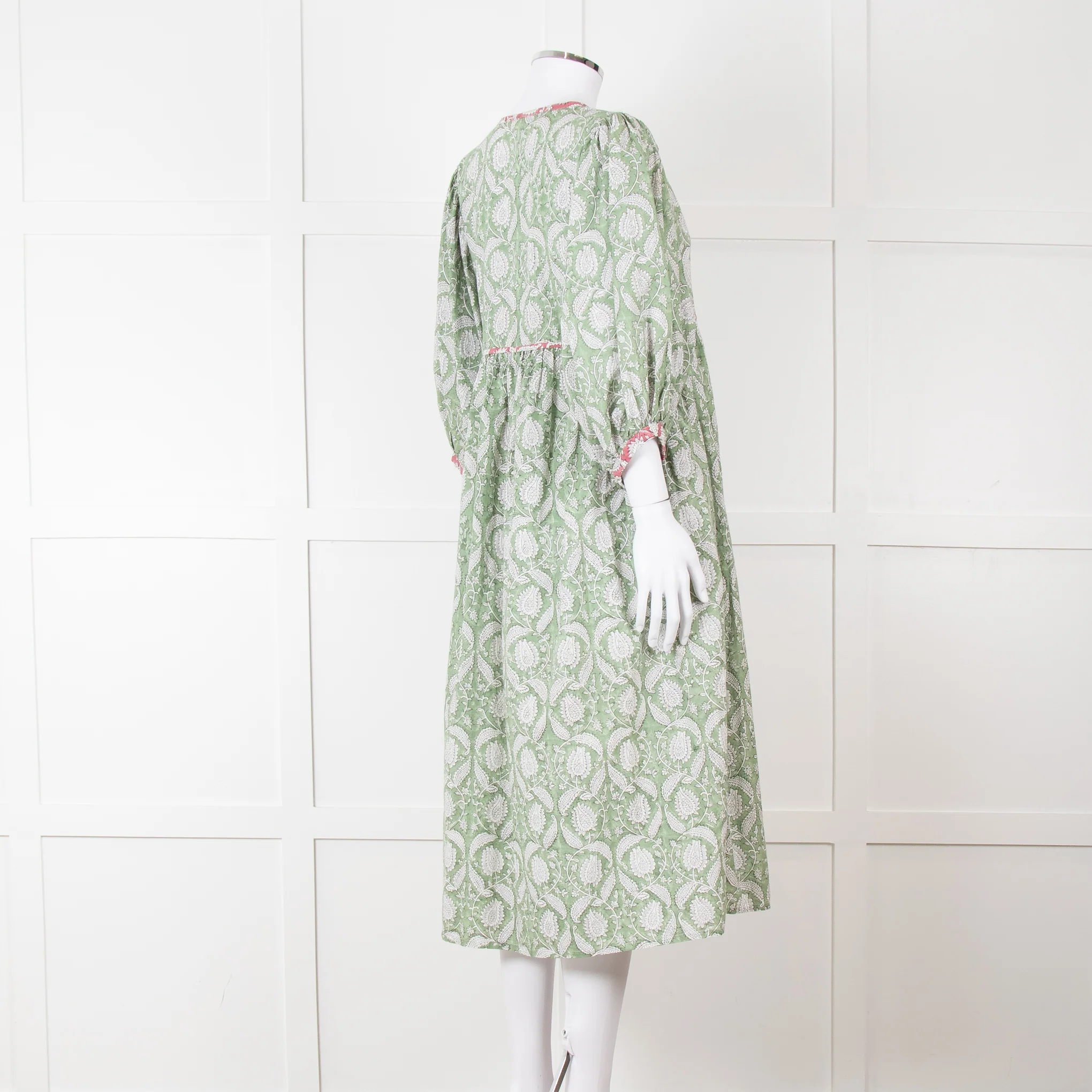 Iris Green White Floral Cotton Puff Sleeve Midi Dress - Image 6