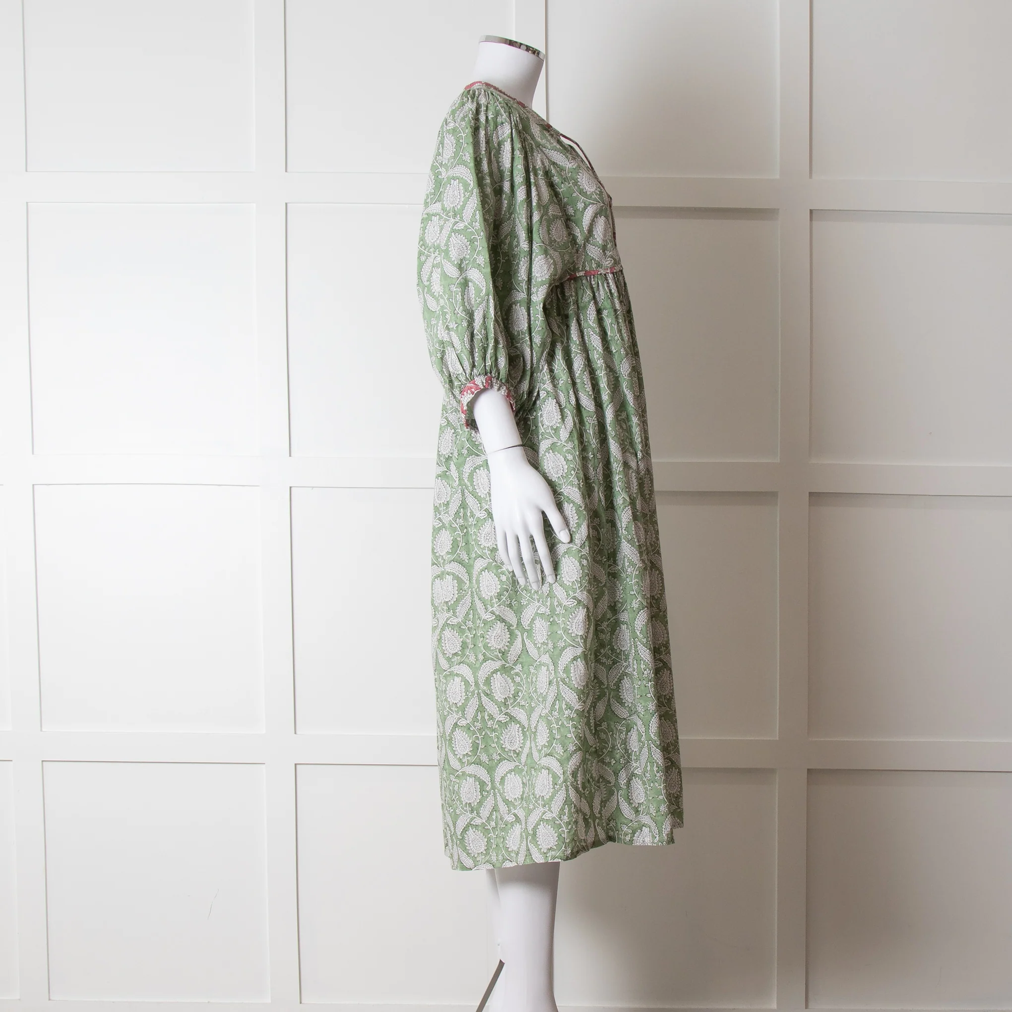 Iris Green White Floral Cotton Puff Sleeve Midi Dress - Image 7