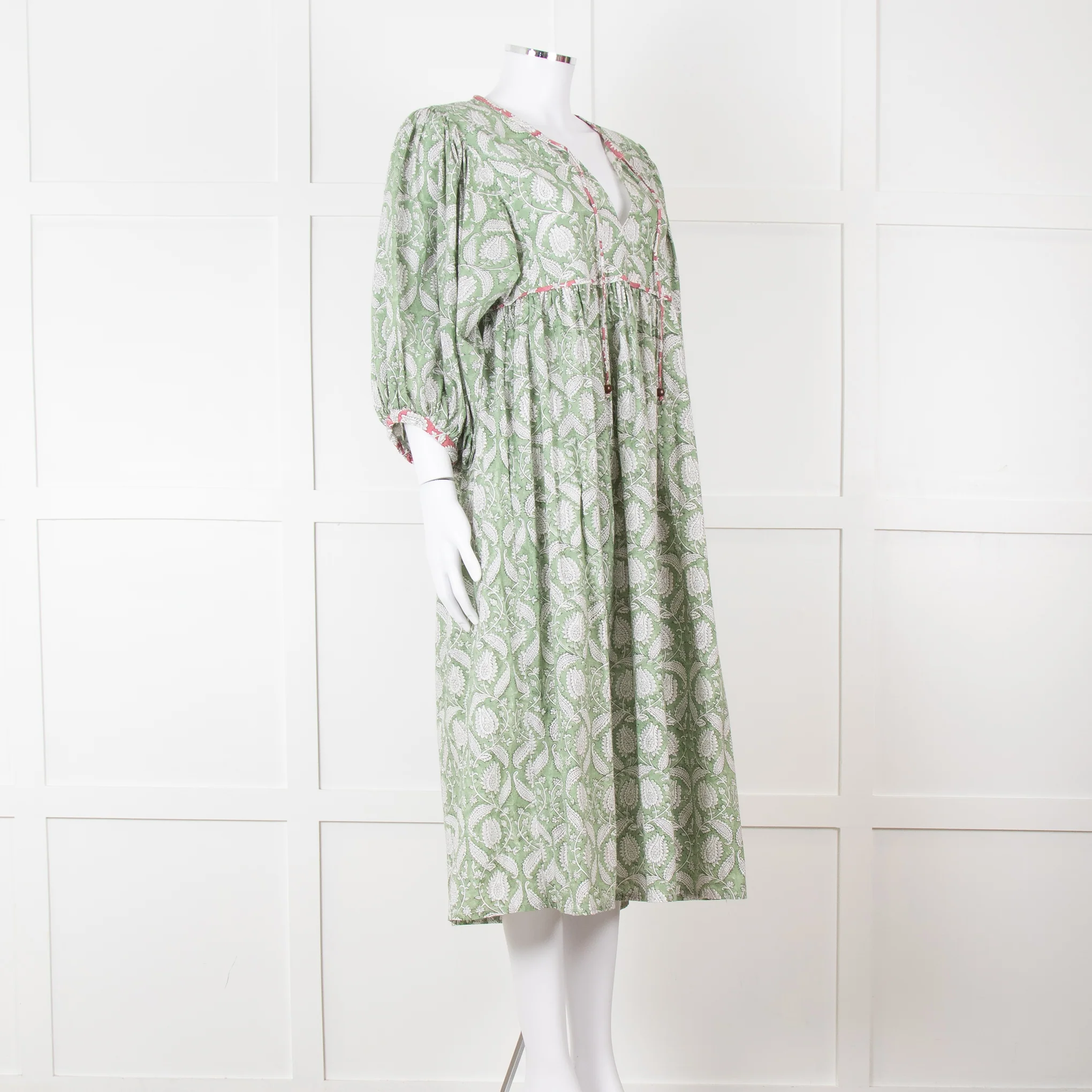 Iris Green White Floral Cotton Puff Sleeve Midi Dress - Image 8